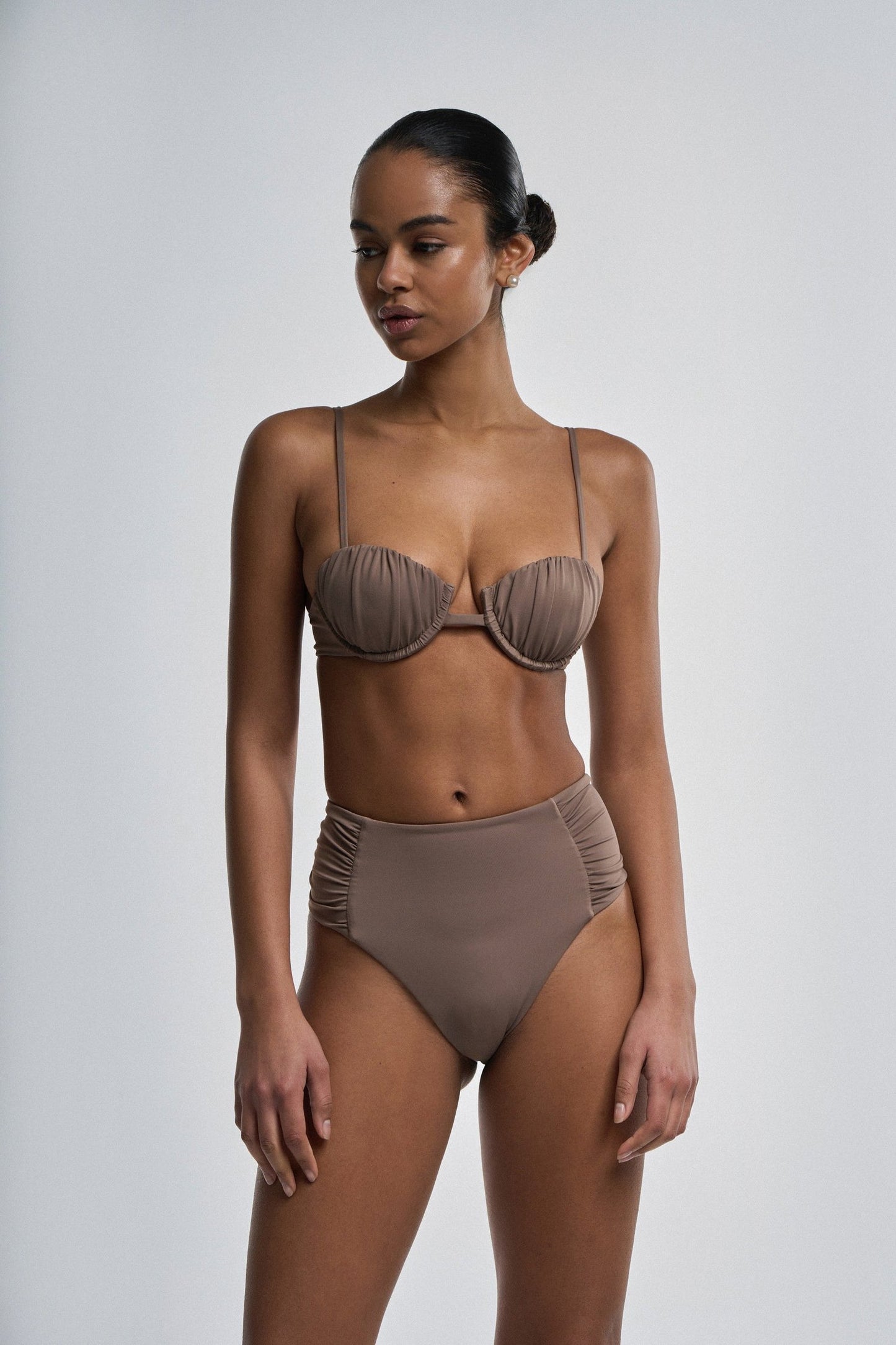 The Naomi High-Waist Bottom / Mocha