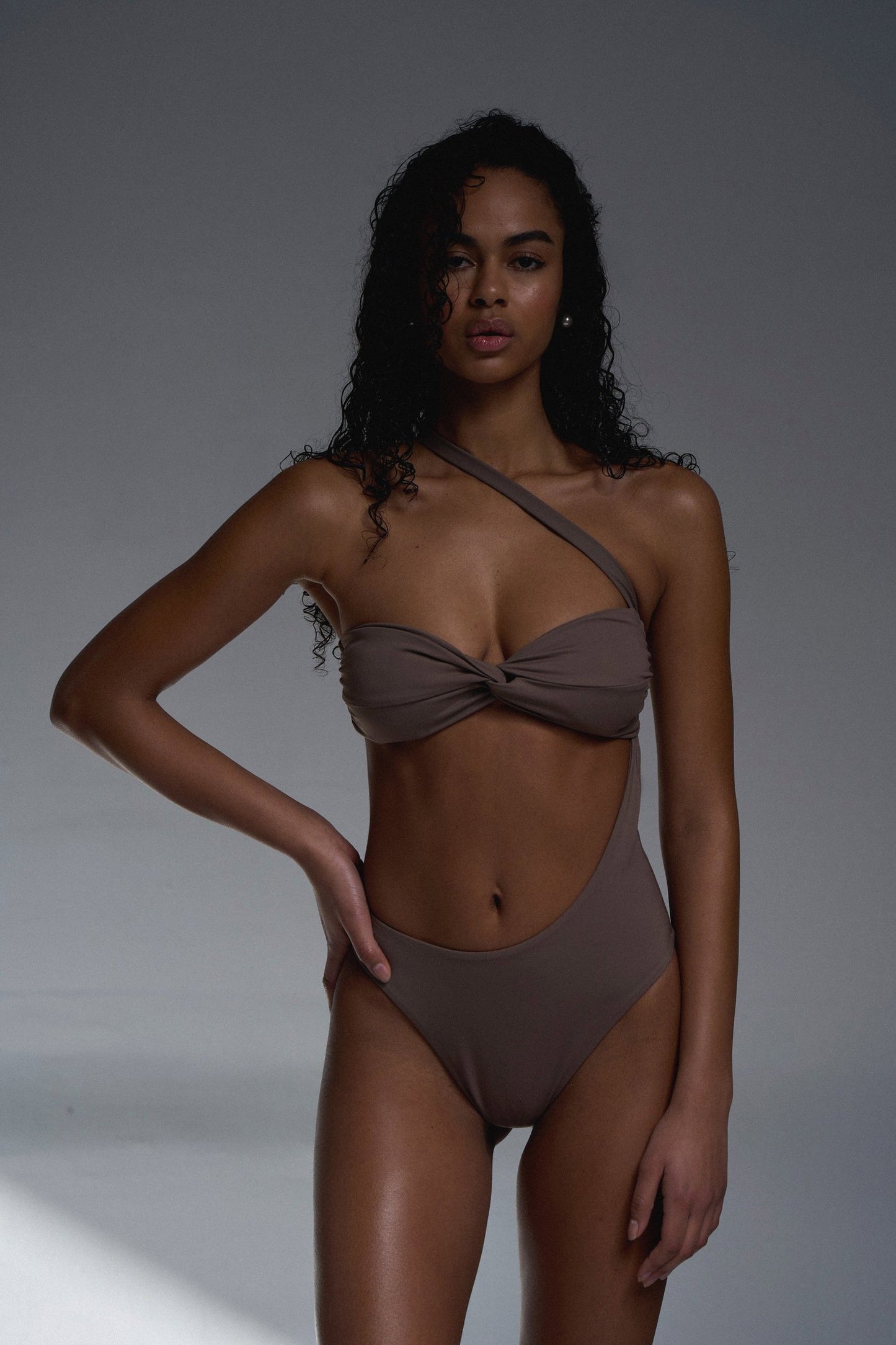 The Rhea One Piece / Mocha
