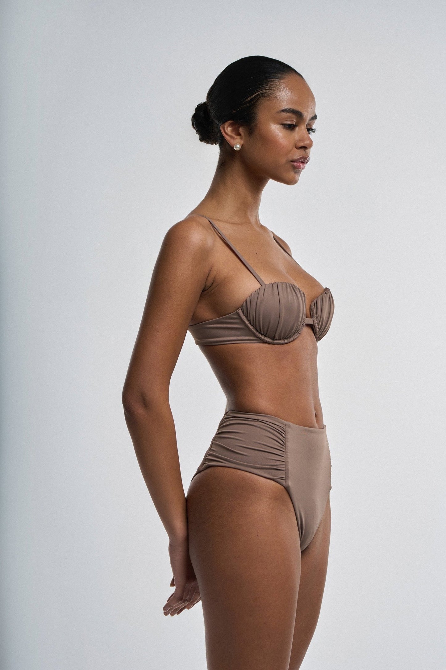 The Naomi High-Waist Bottom / Mocha