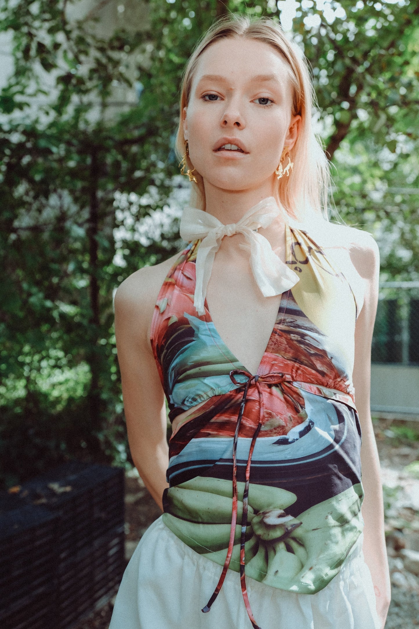 DRAGONFRUIT HALTER TOP