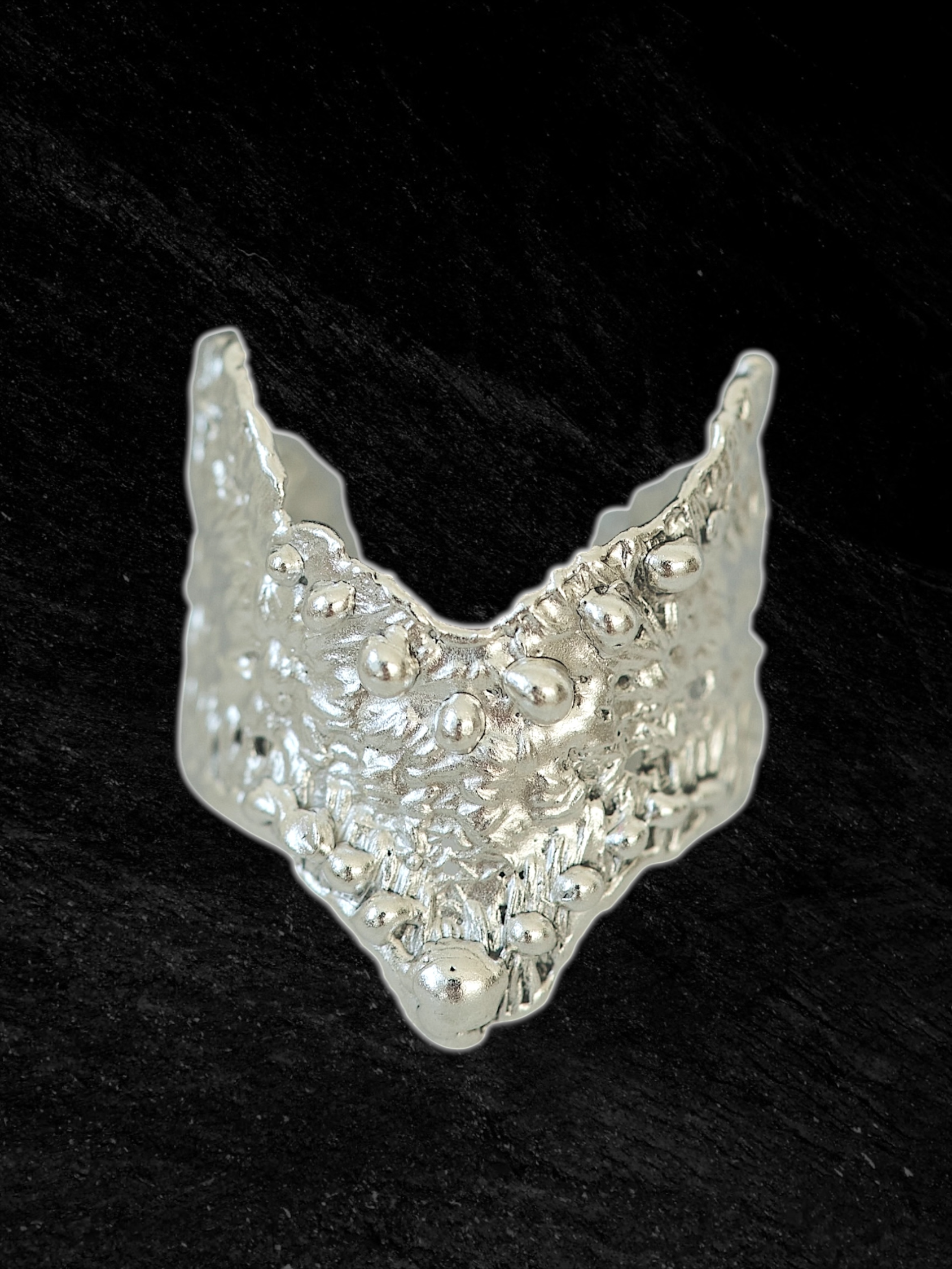 Veloura Chevron Ring