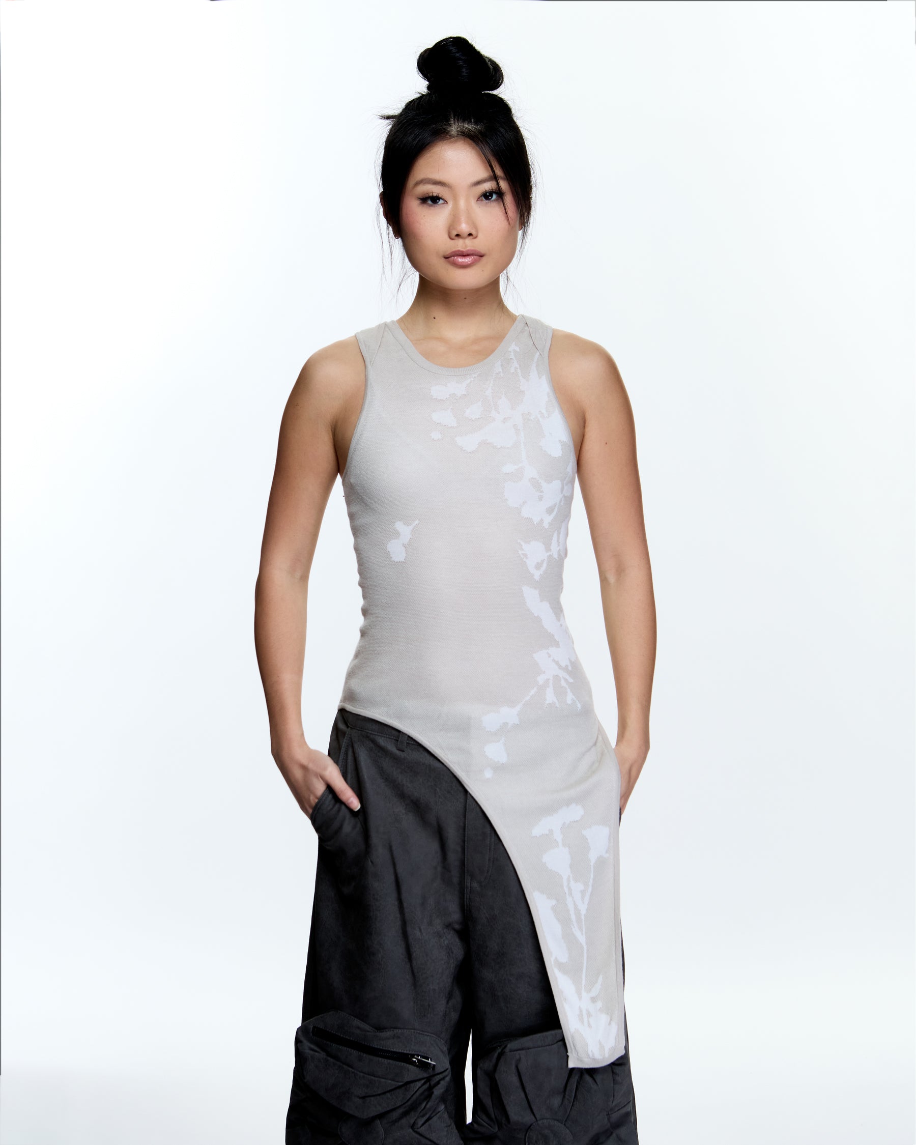 UNDER THE SHADOW TANK TOP_SAND