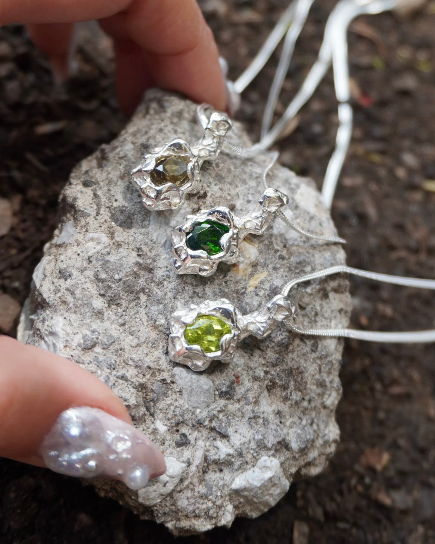 Piedra Necklace (Lime)