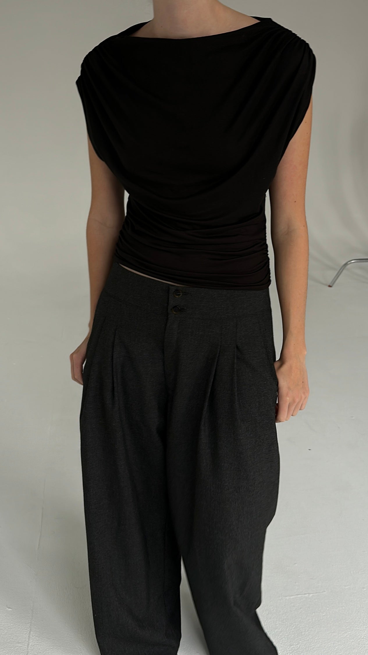BLACK DRAPED TOP