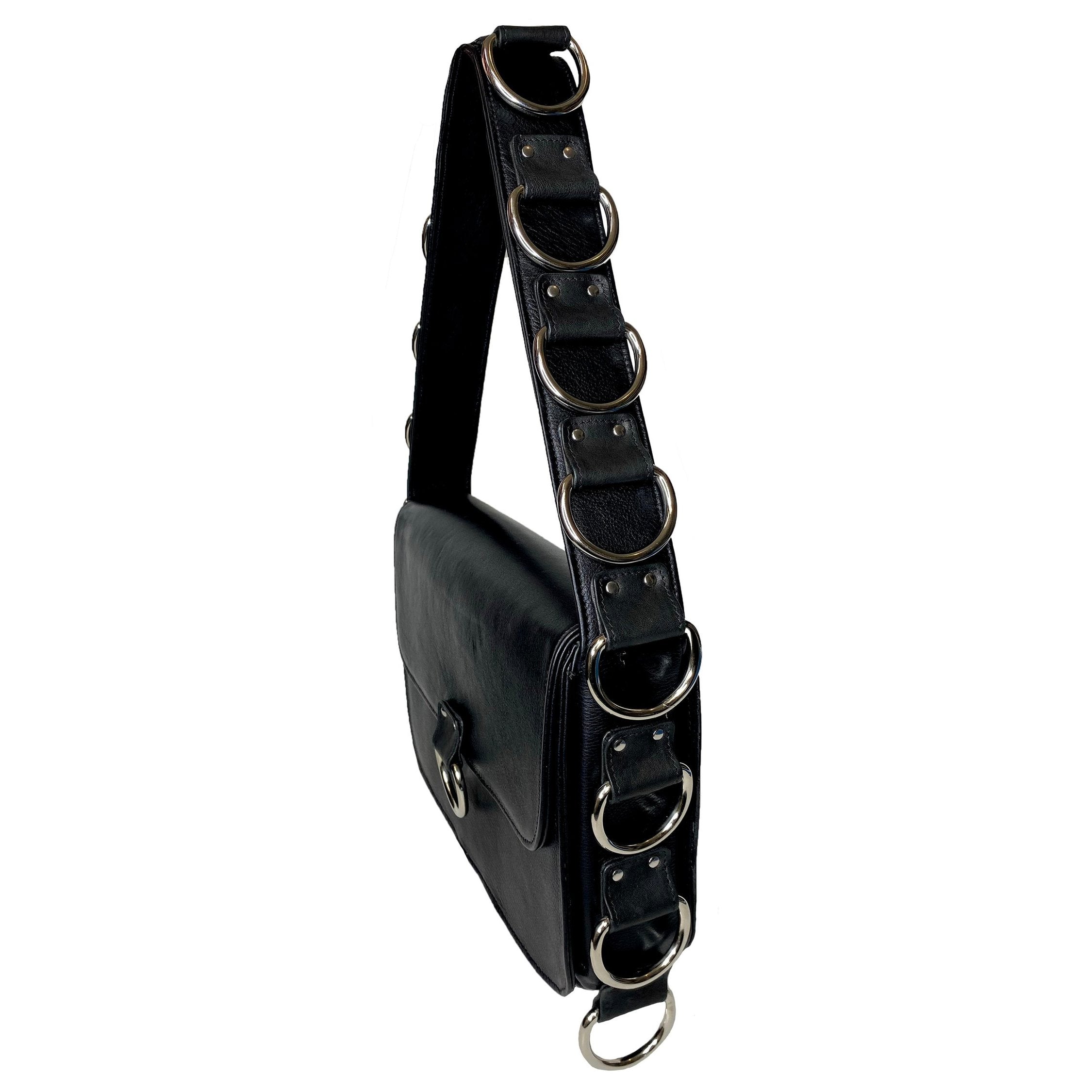 THE LEATHER D-RING BAG | BLACK