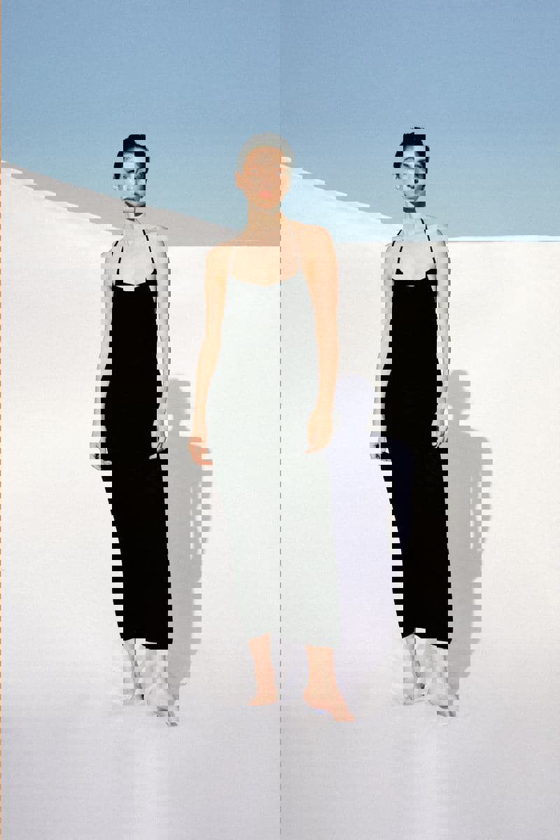 BLACK KNITTED MAXI DRESS