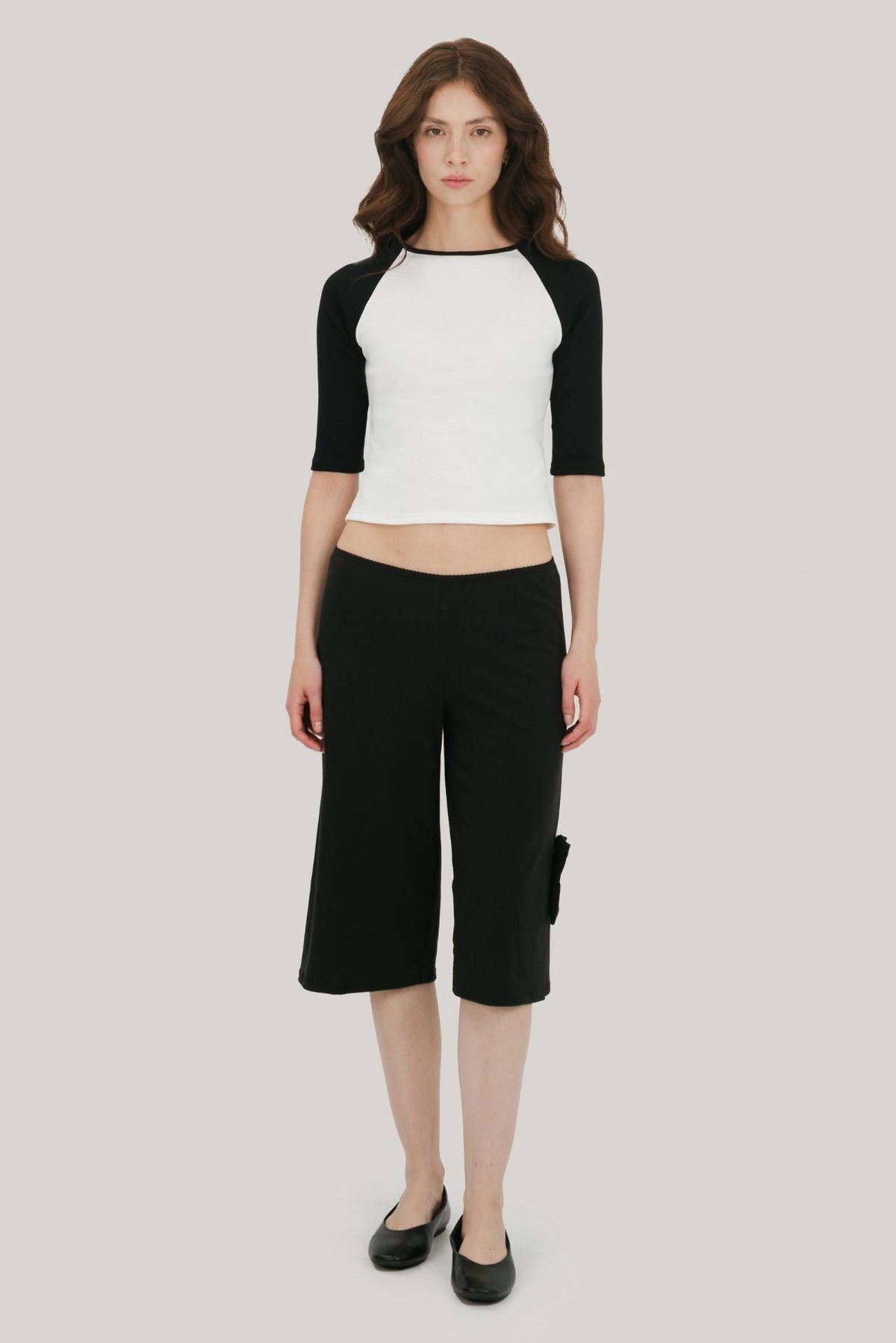 Simone Detachable Pocket Capri Pants