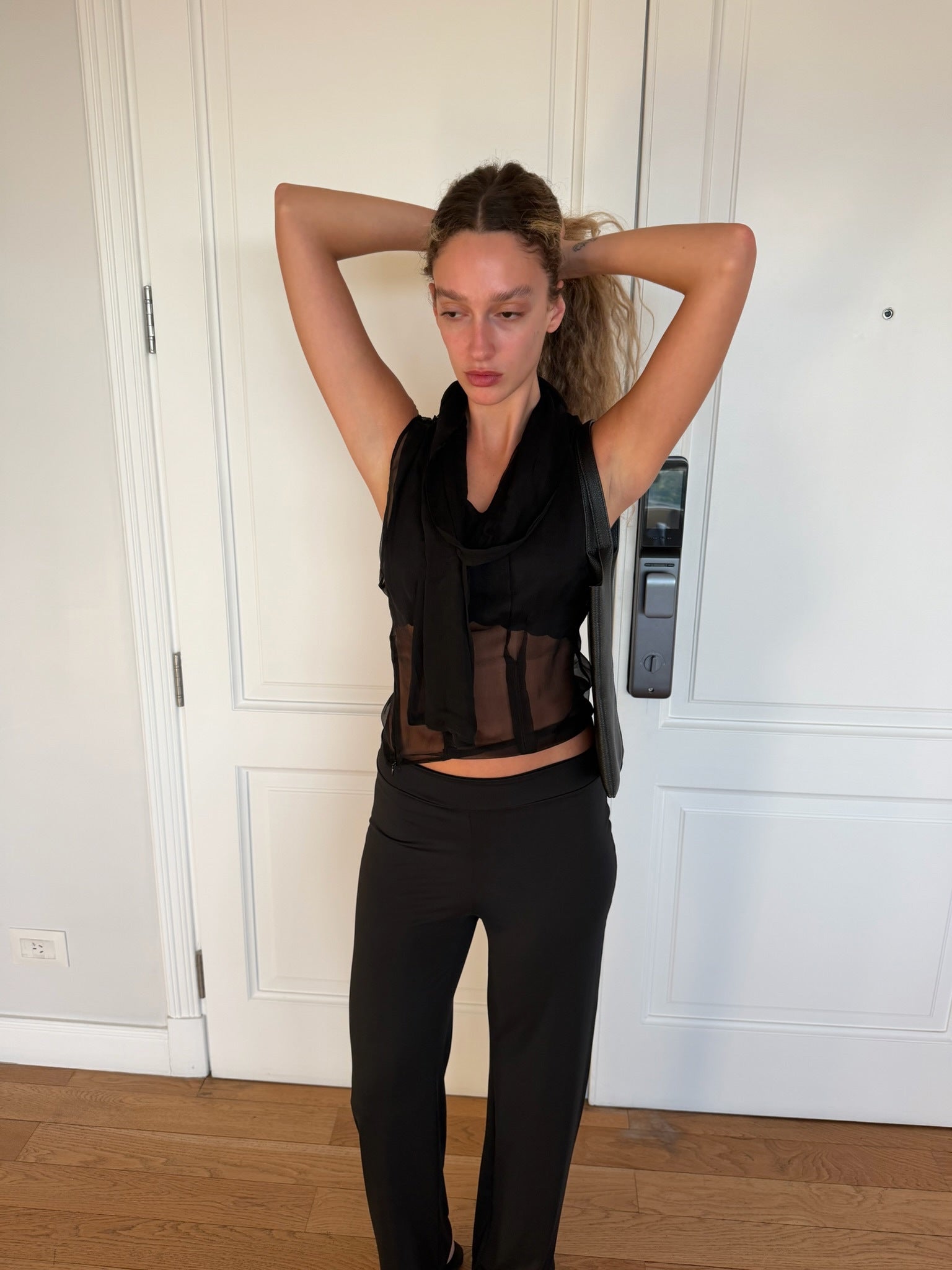 Nara top
