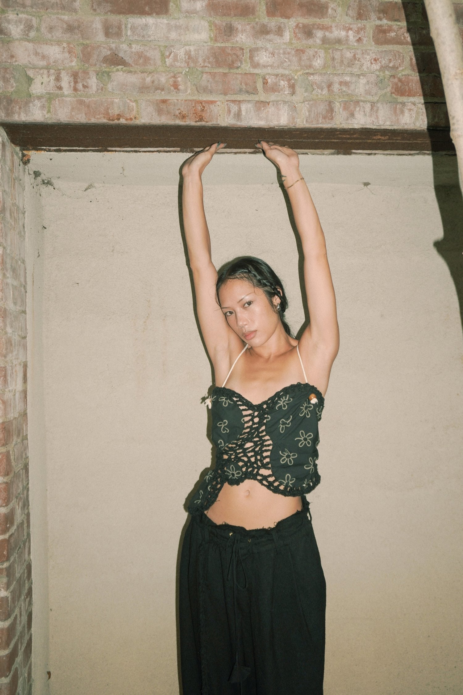 CROCHET DAISY BLOOMING TOP