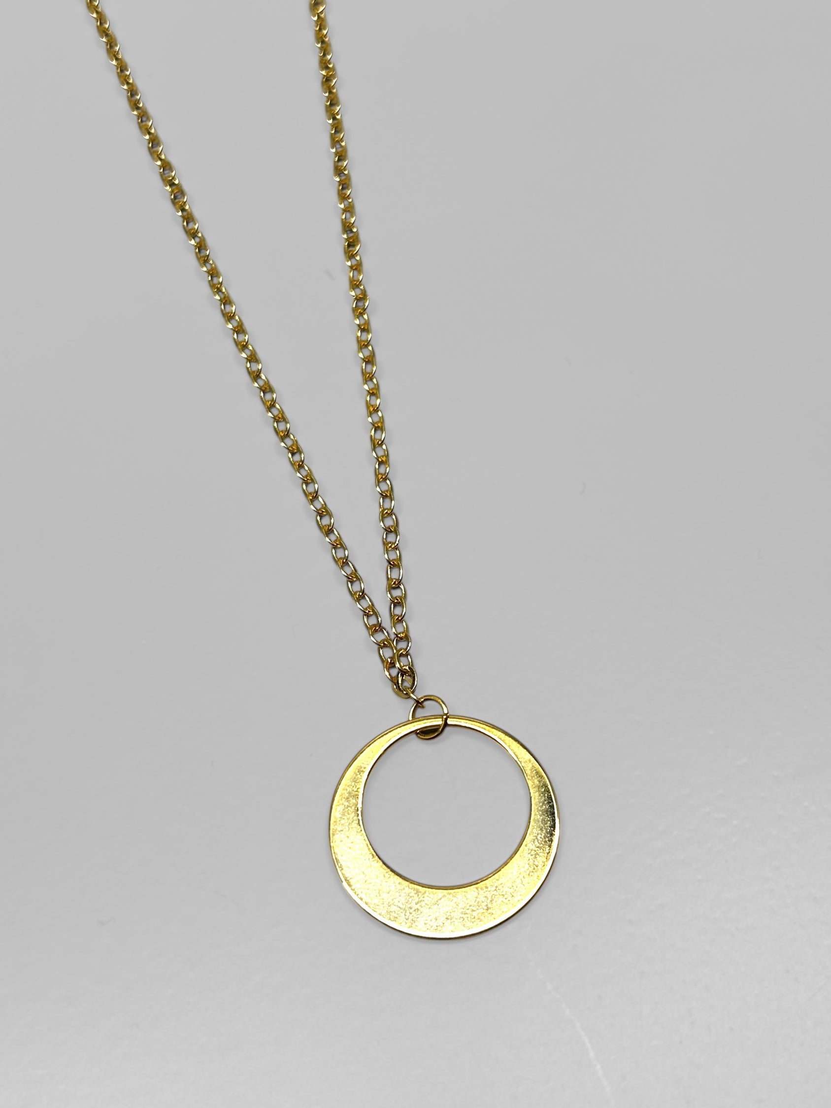 LA LUNE NECKLACE