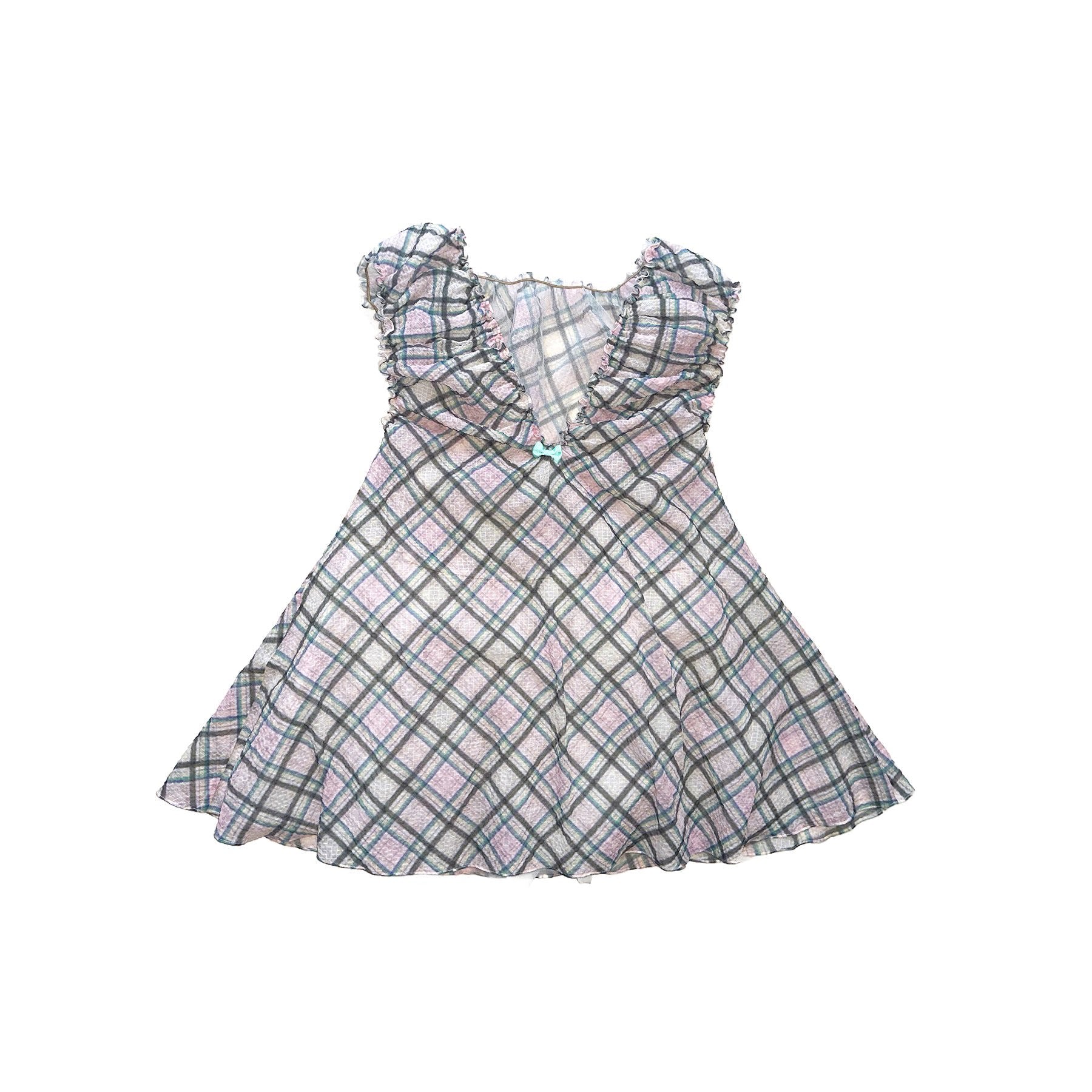 Mini Doll Dress Dollhouse