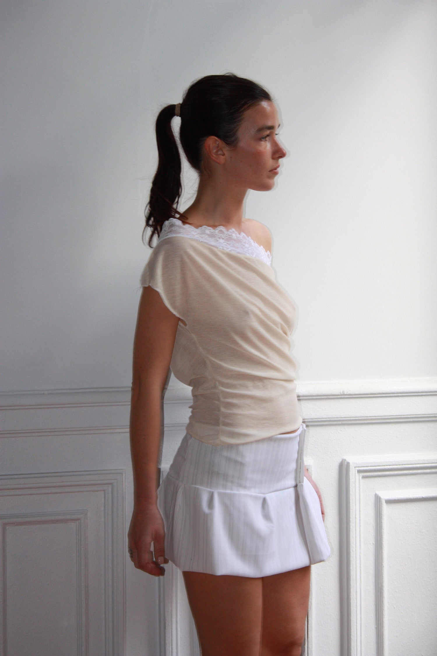 NUDARETE 006 - One-Shoulder Cotton Lace Top