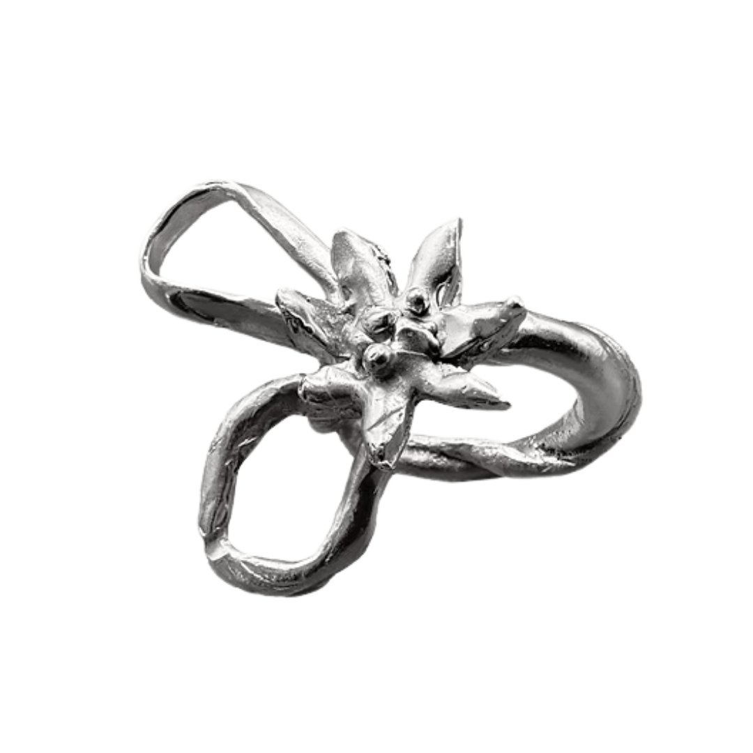Sleepy Flower Ring