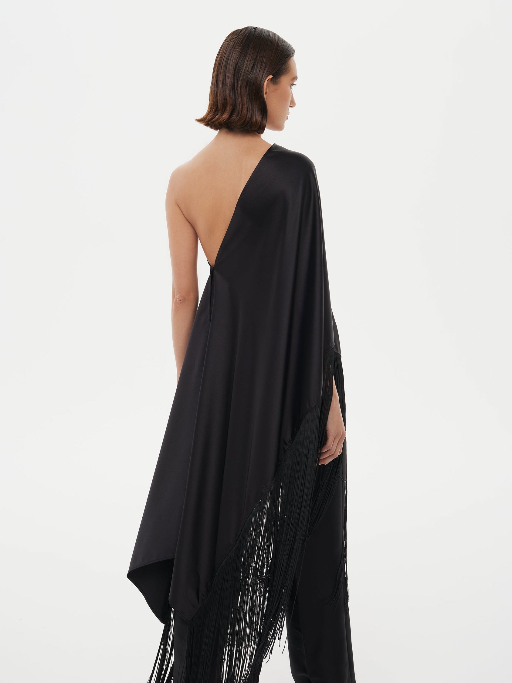Wild Willow Party Cape in Black