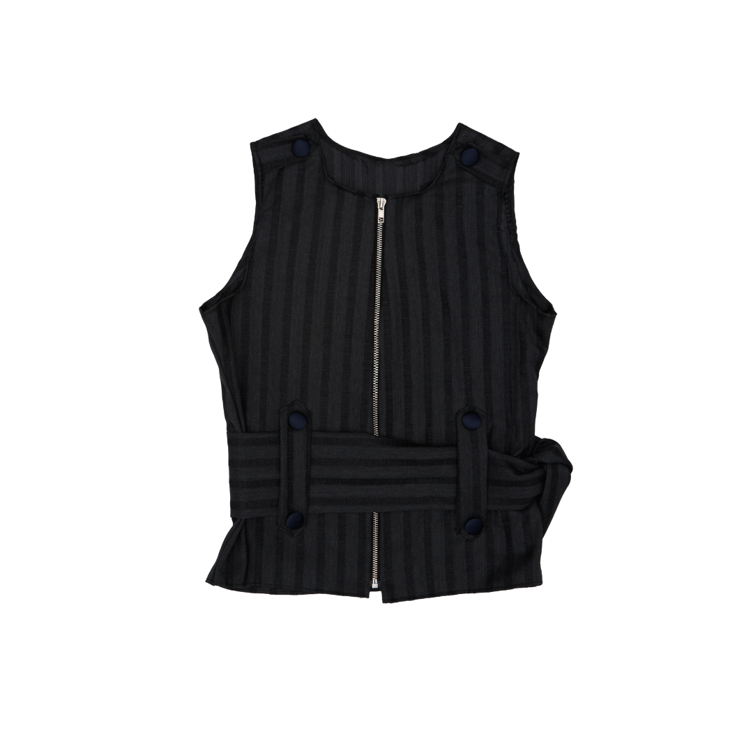 ZIP UP BELTED TOP