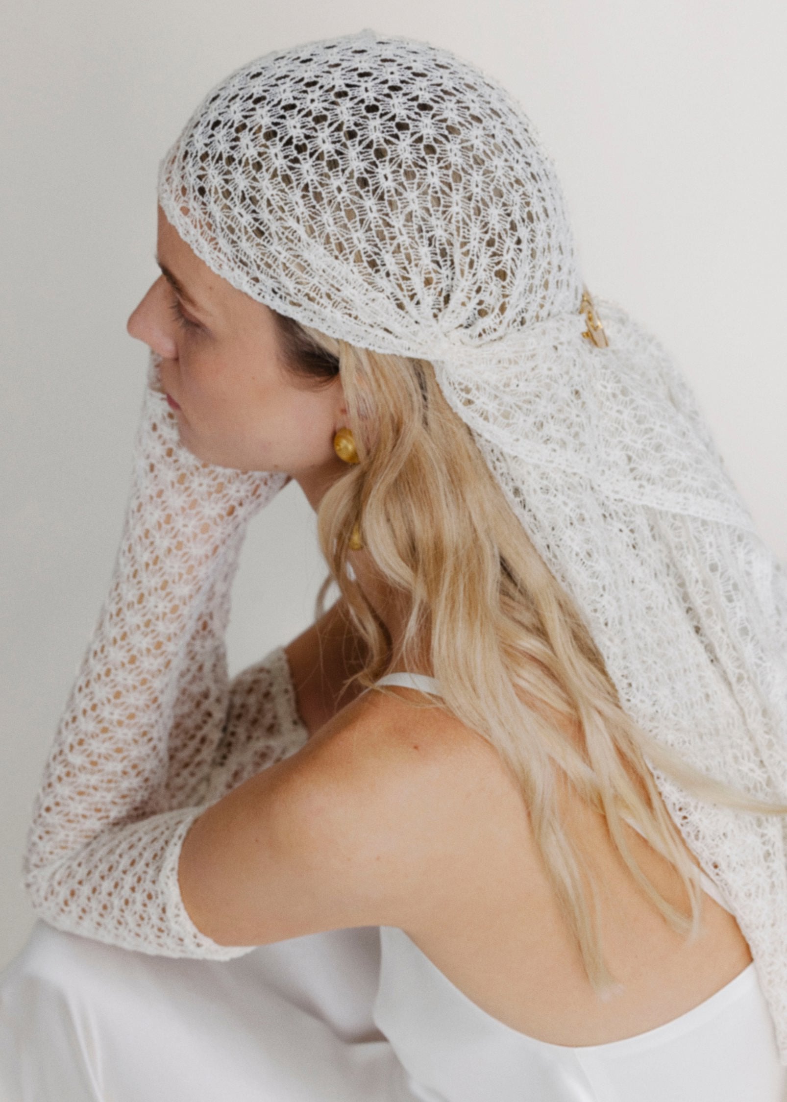 The Sentiment Veil