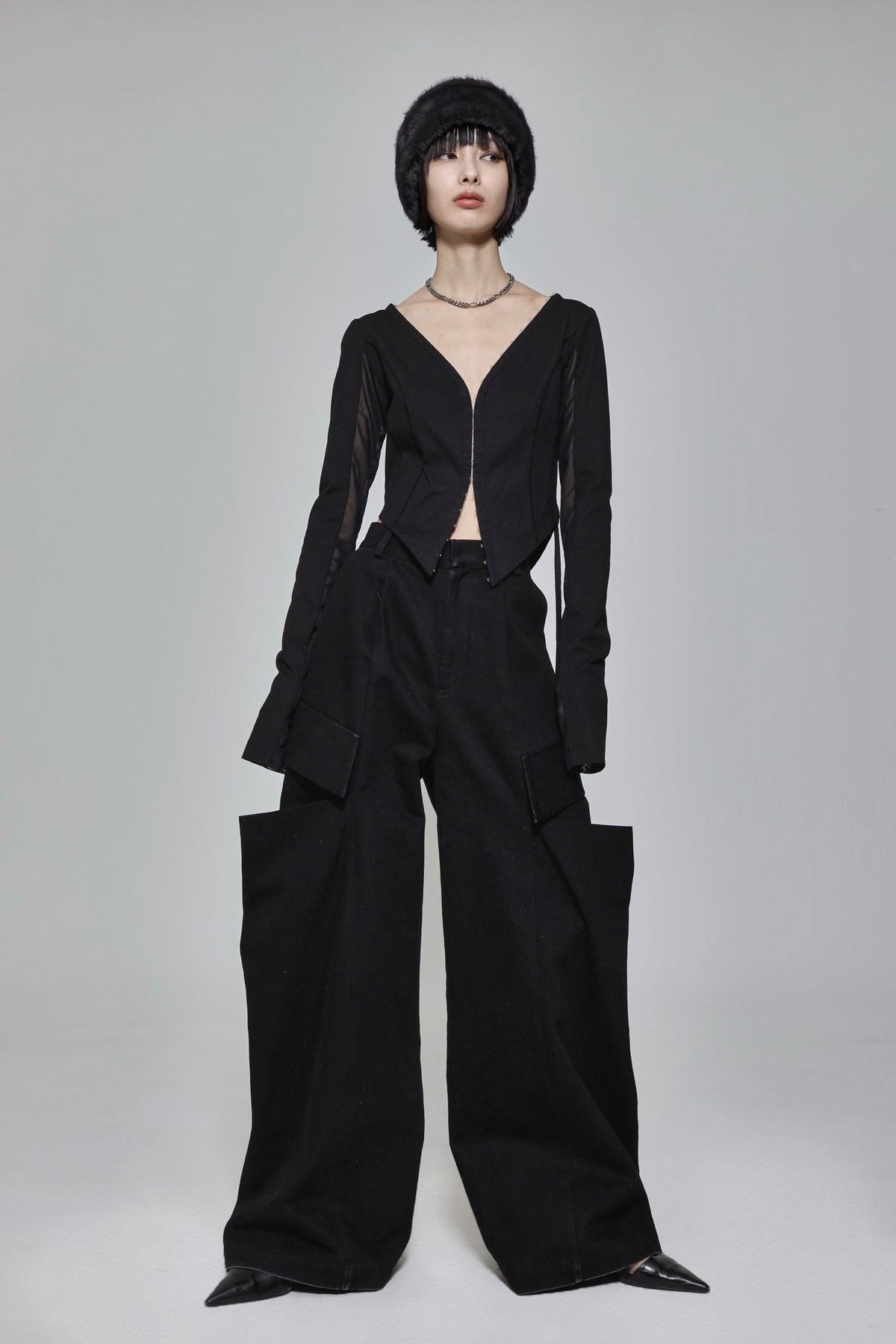 Bold pocket cargo