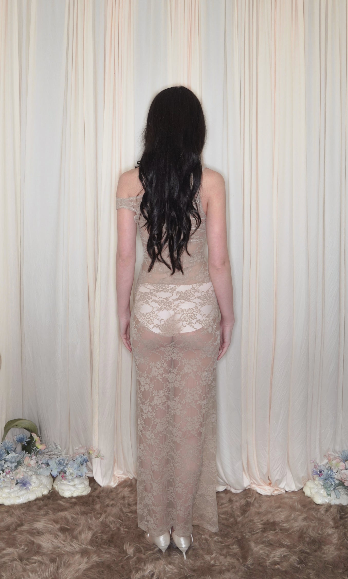 ENDLESS SANDROSE LACE GOWN