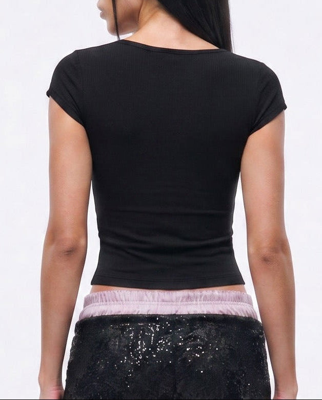 KEY SHORT SLEEVE IN BLACK