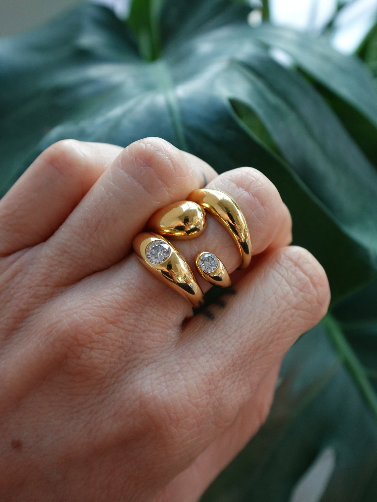 Abrazo Diamond Ring