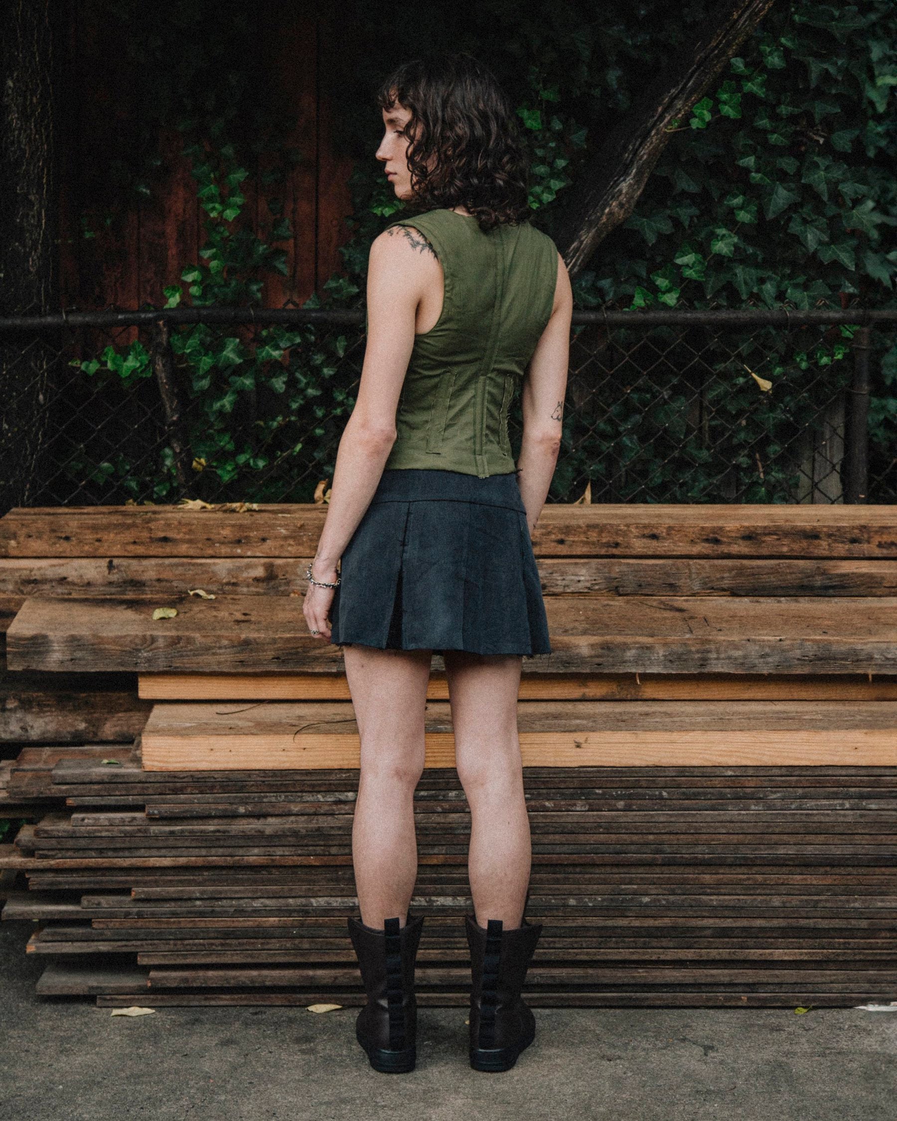 THE MINI PLEAT SKIRT