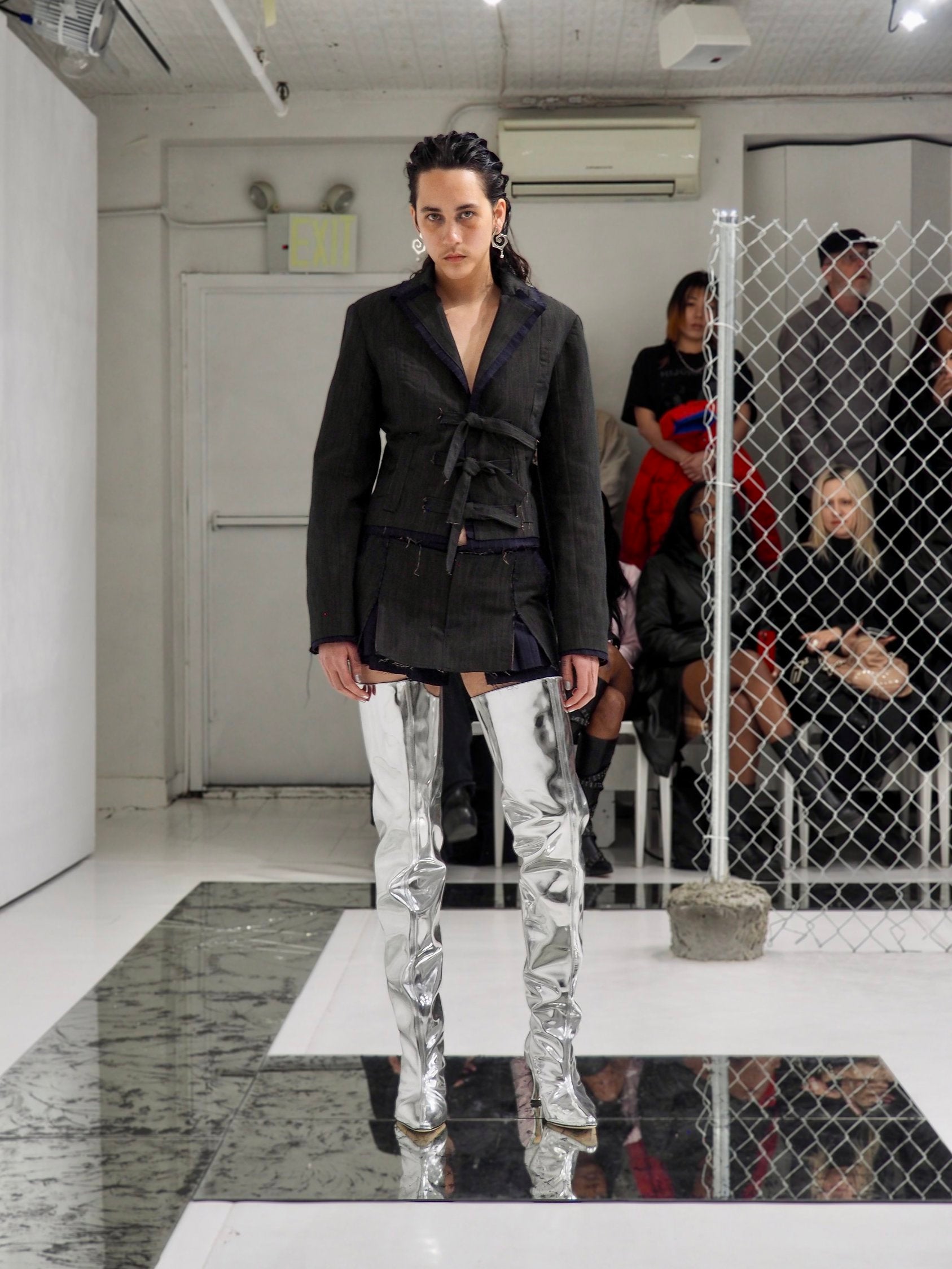 THE MINI PLEAT SKIRT