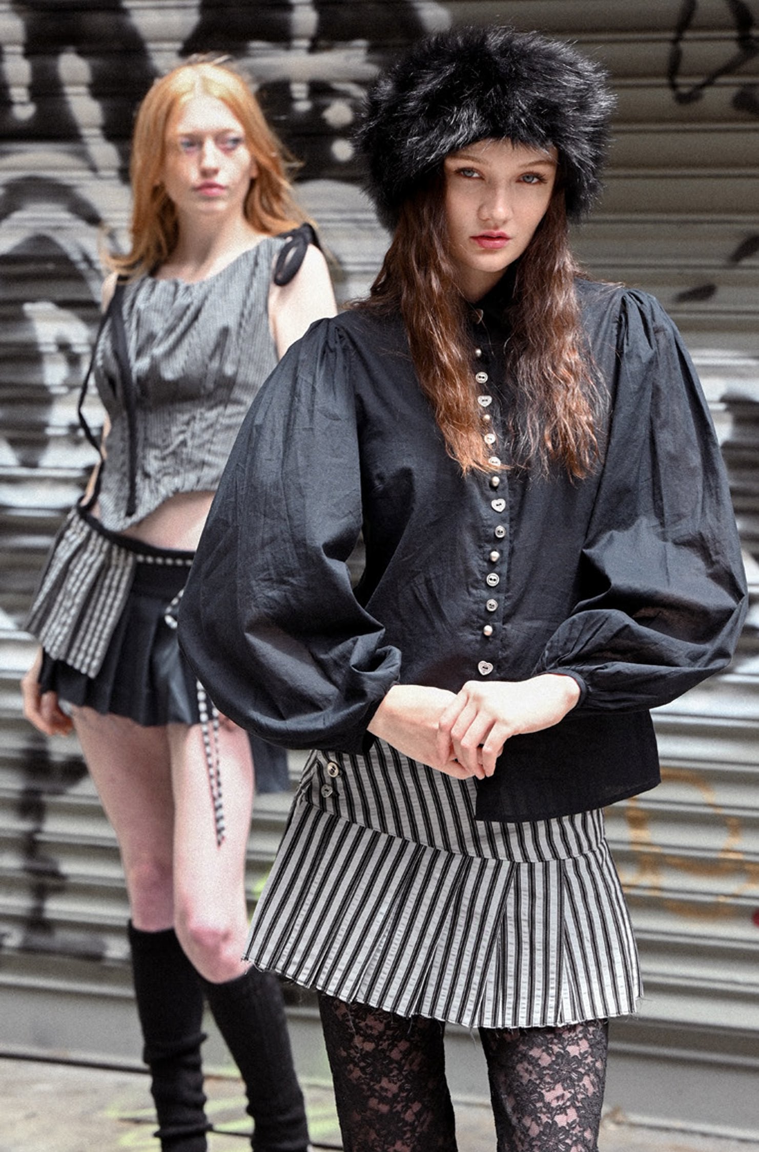 Pin stripe button skirt