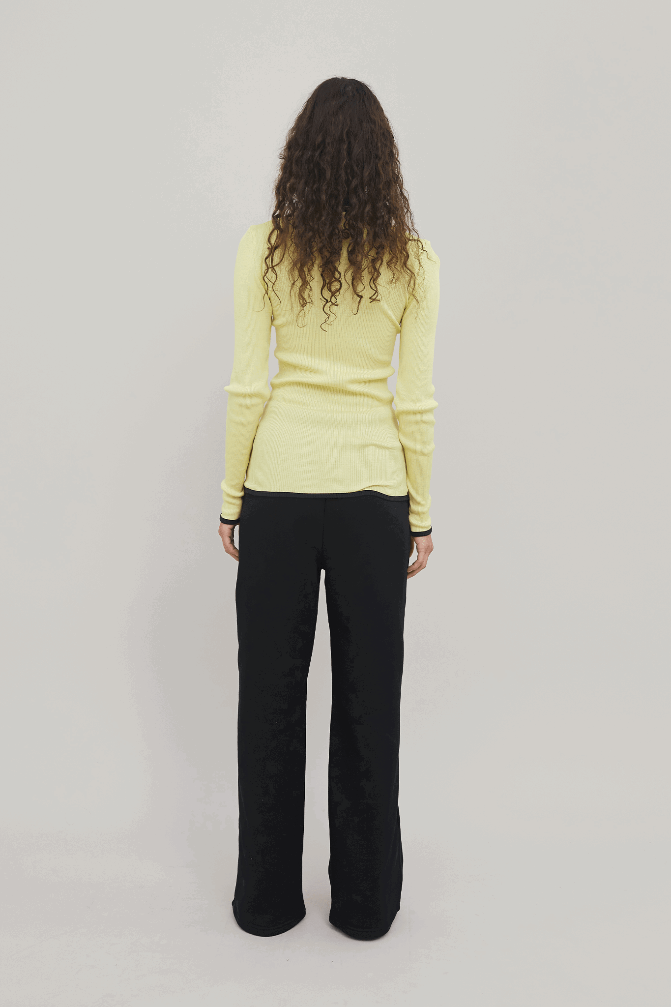 LAURA SEAMLESS SHIRT
