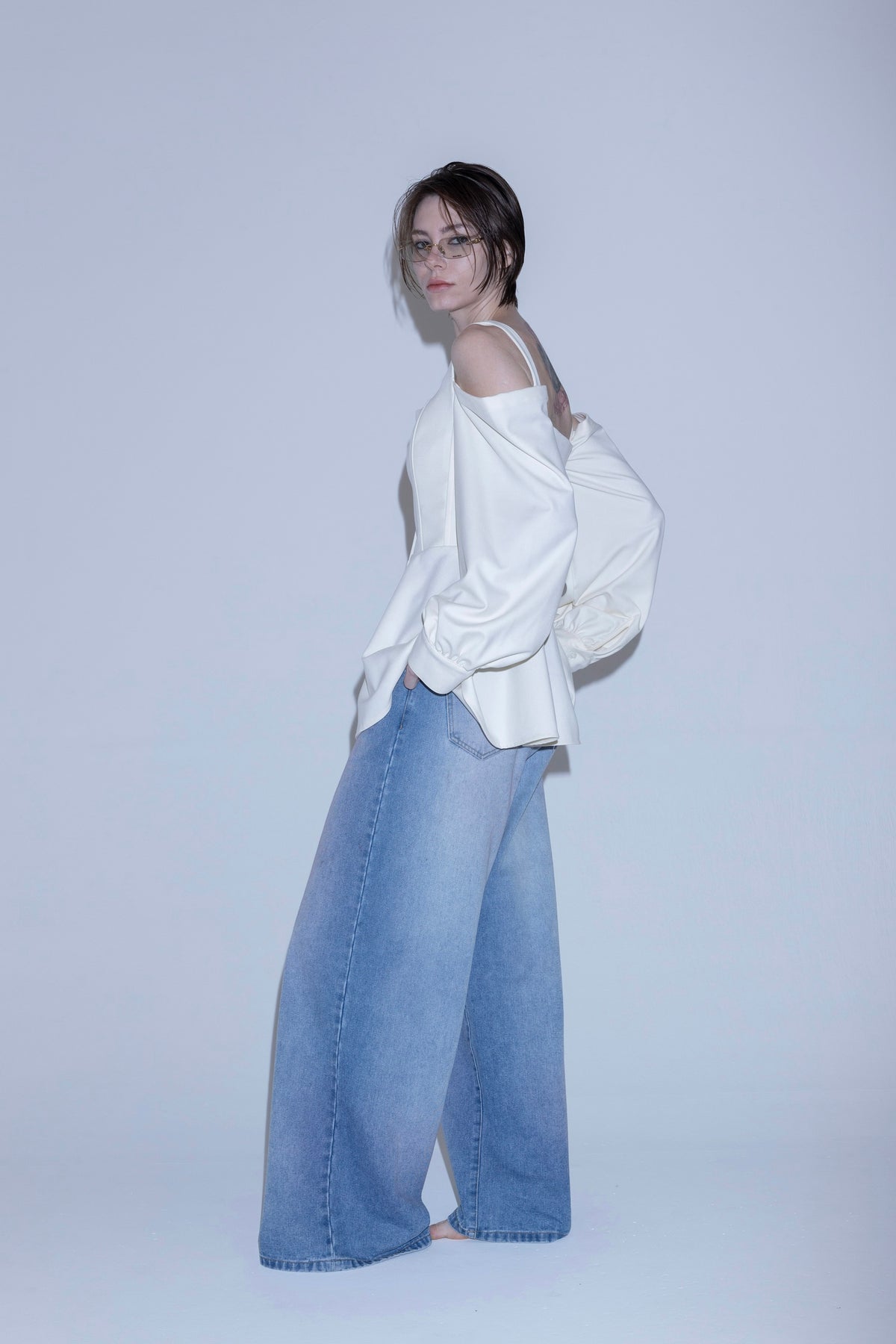 Angle denim pants