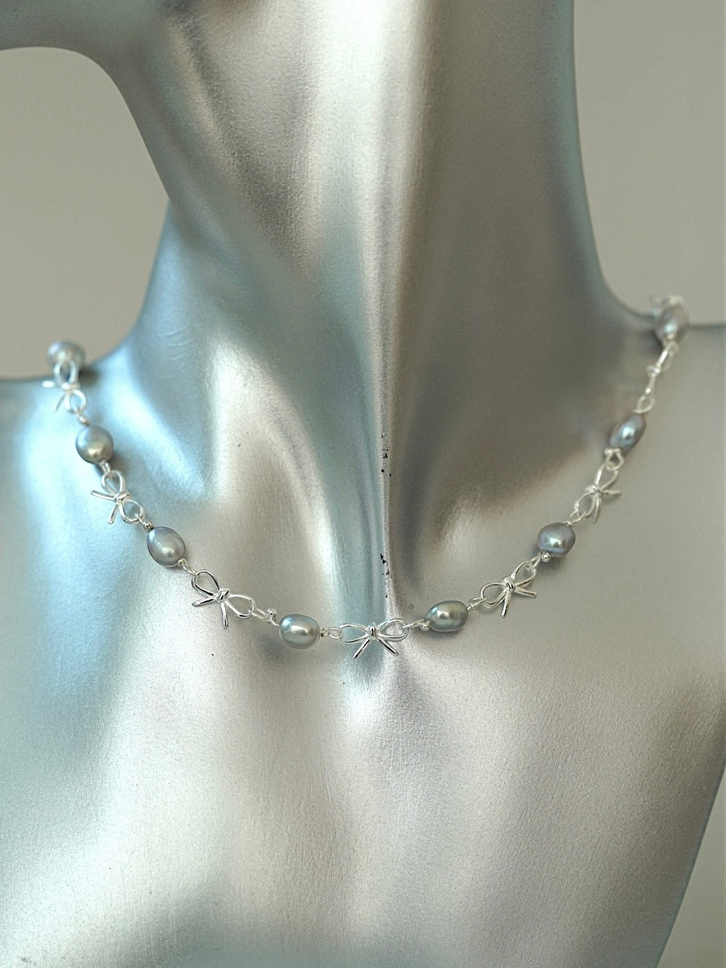 Silvery Freshwater Pearl Necklace S925