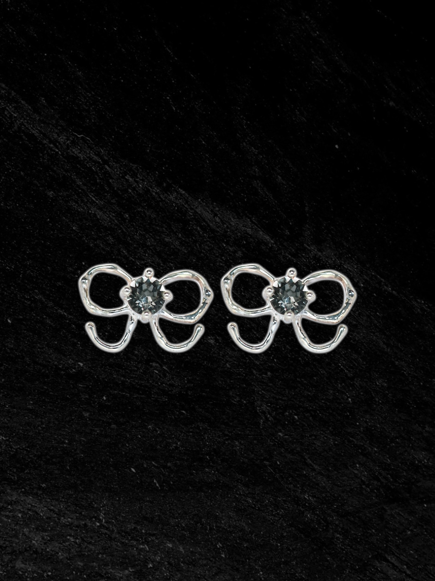 Mini Bow Studs S925