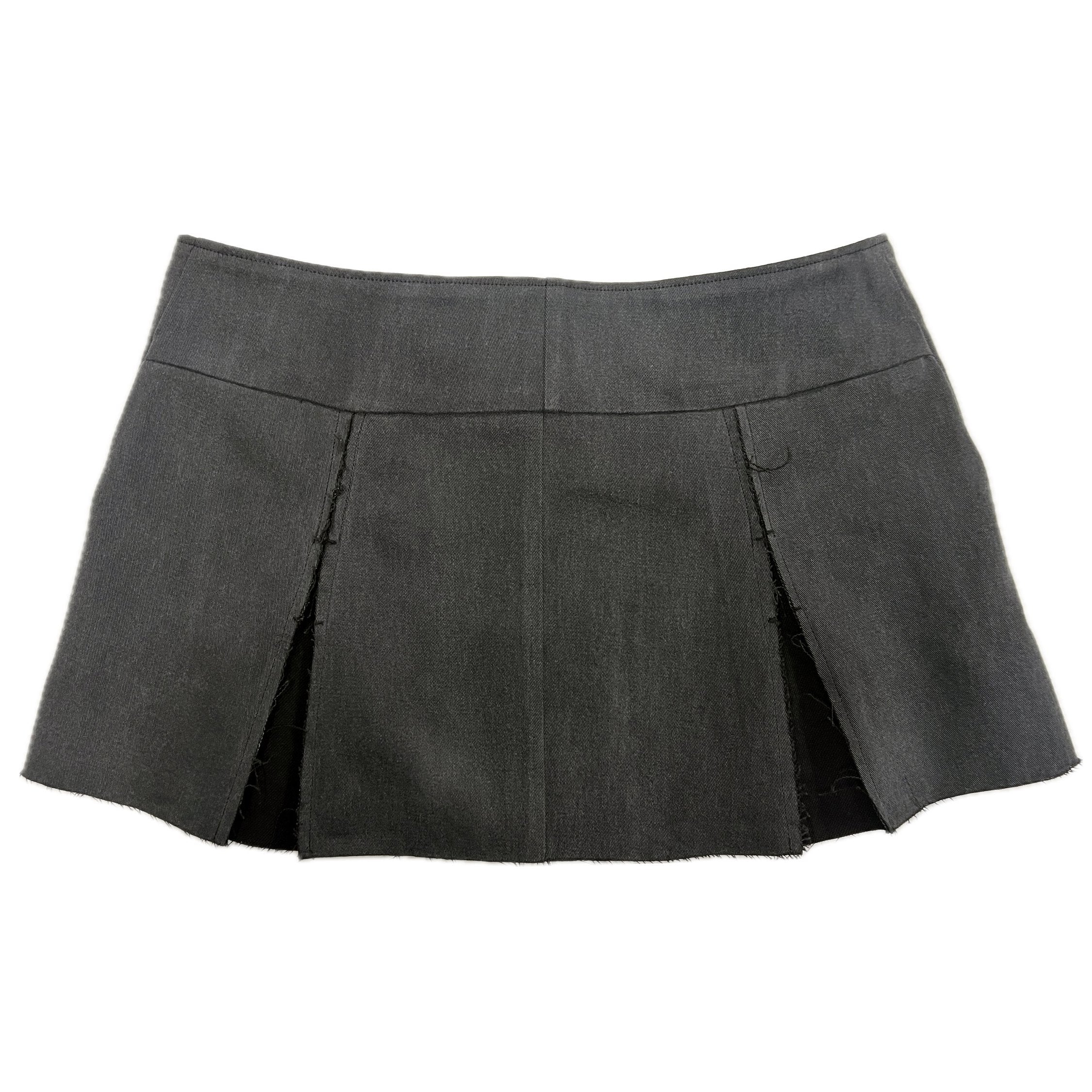 THE MINI PLEAT SKIRT