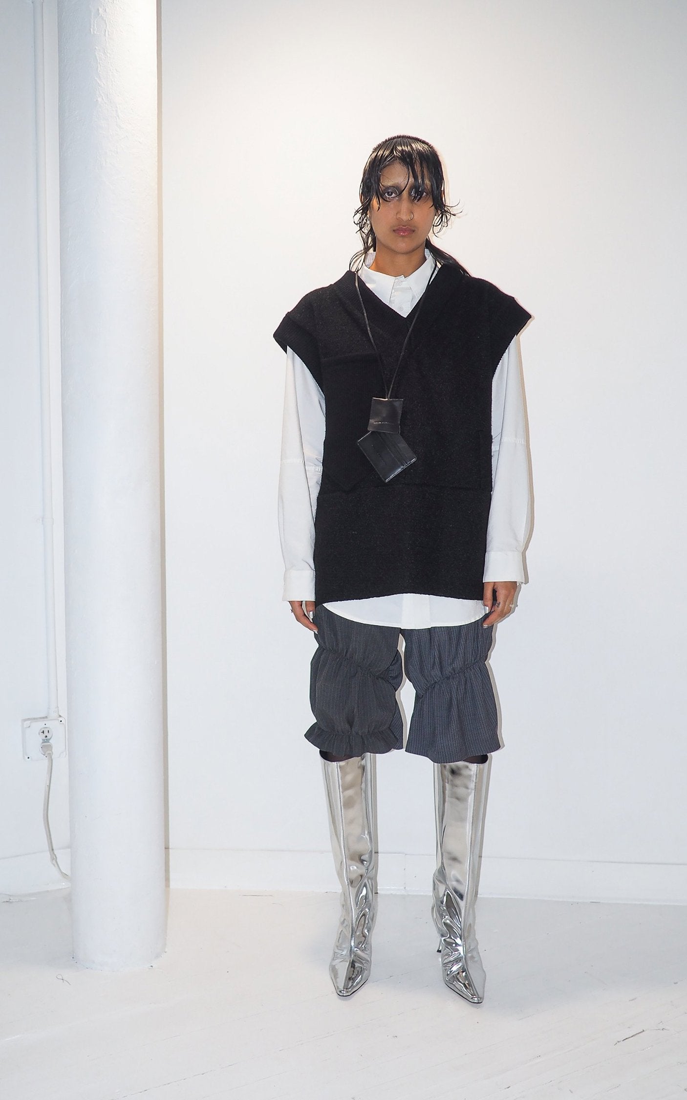 THE TIE SWEATER VEST