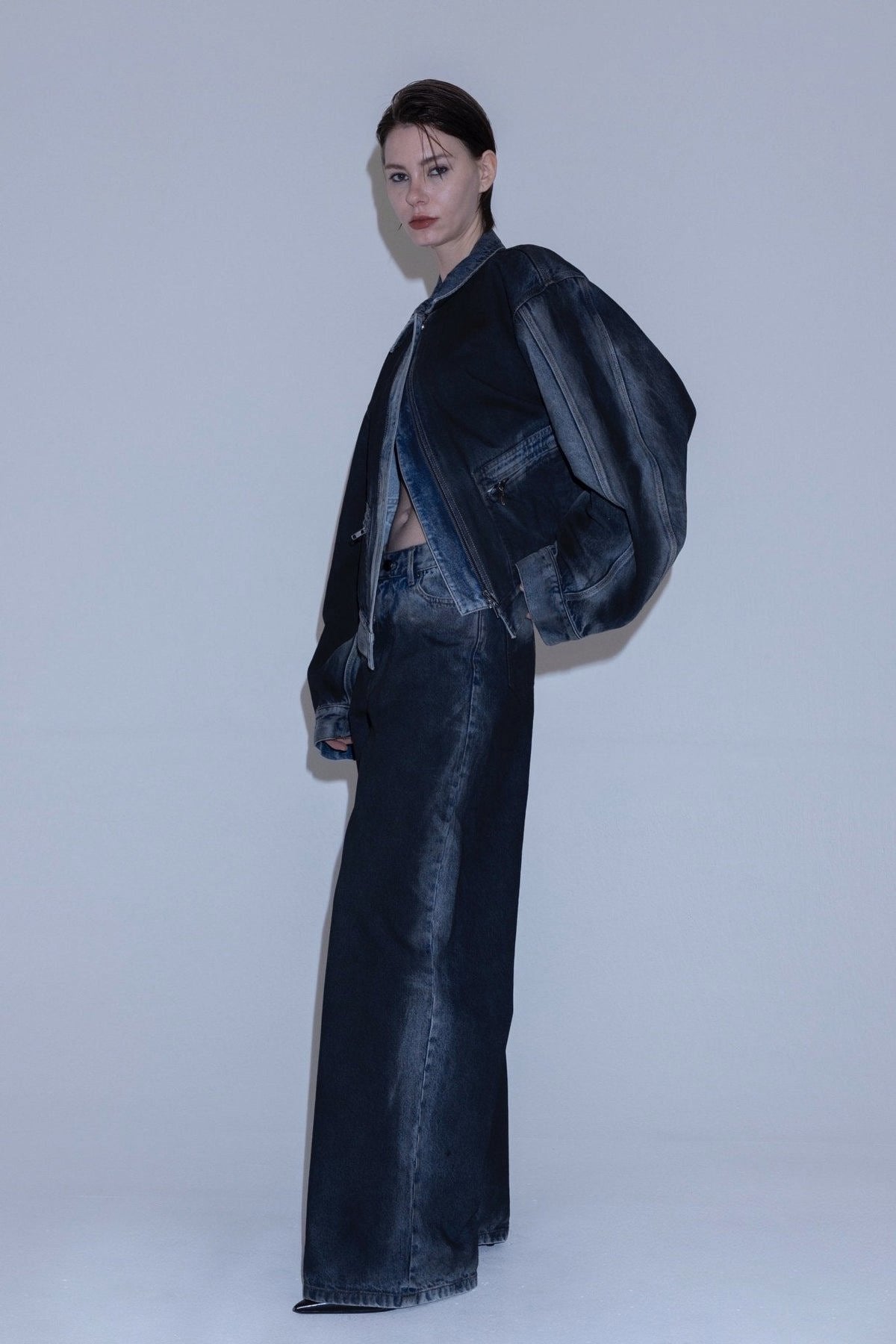Angle denim pants