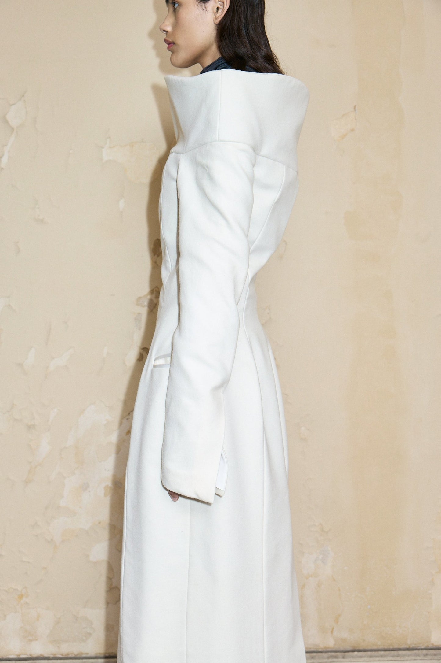TRIUNVIRATO COAT OFF WHITE