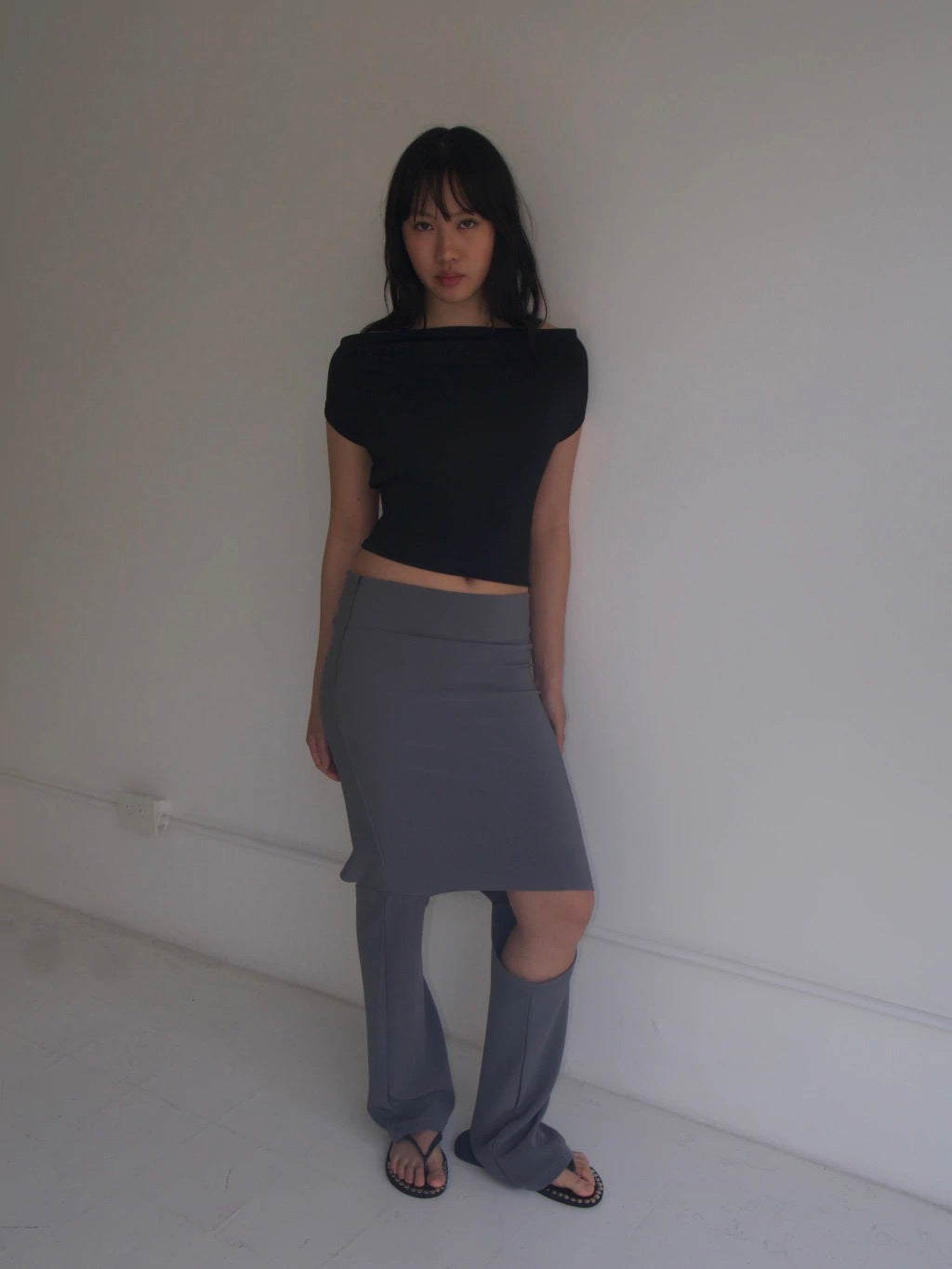 MULTIPLE USES TOP WITH LEATHER BELT