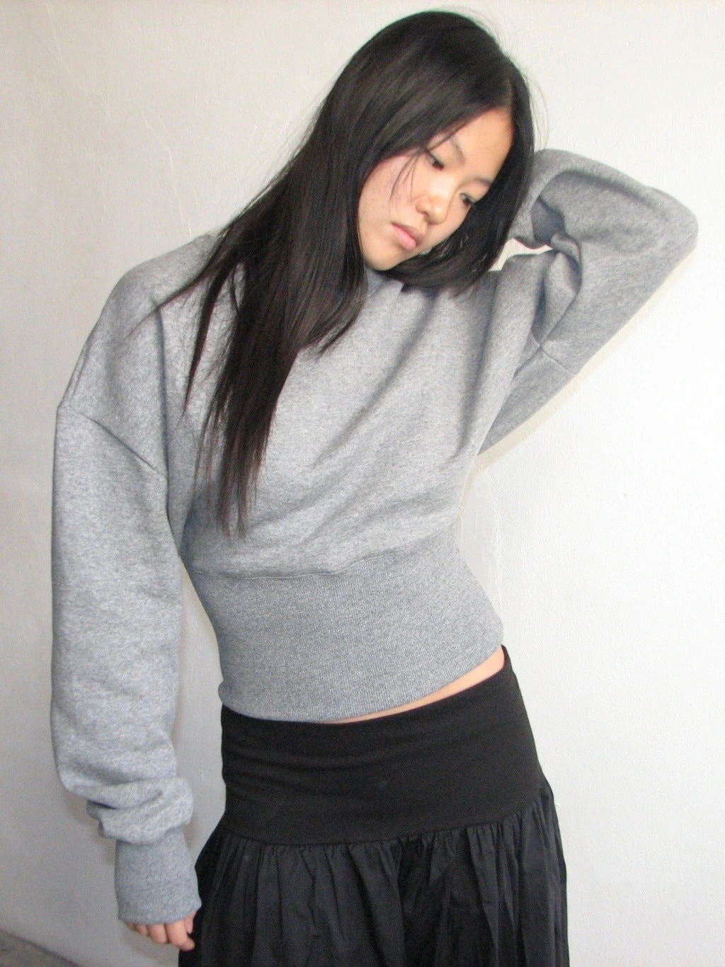 CREW FITTED SWEATSHIRT - GREY