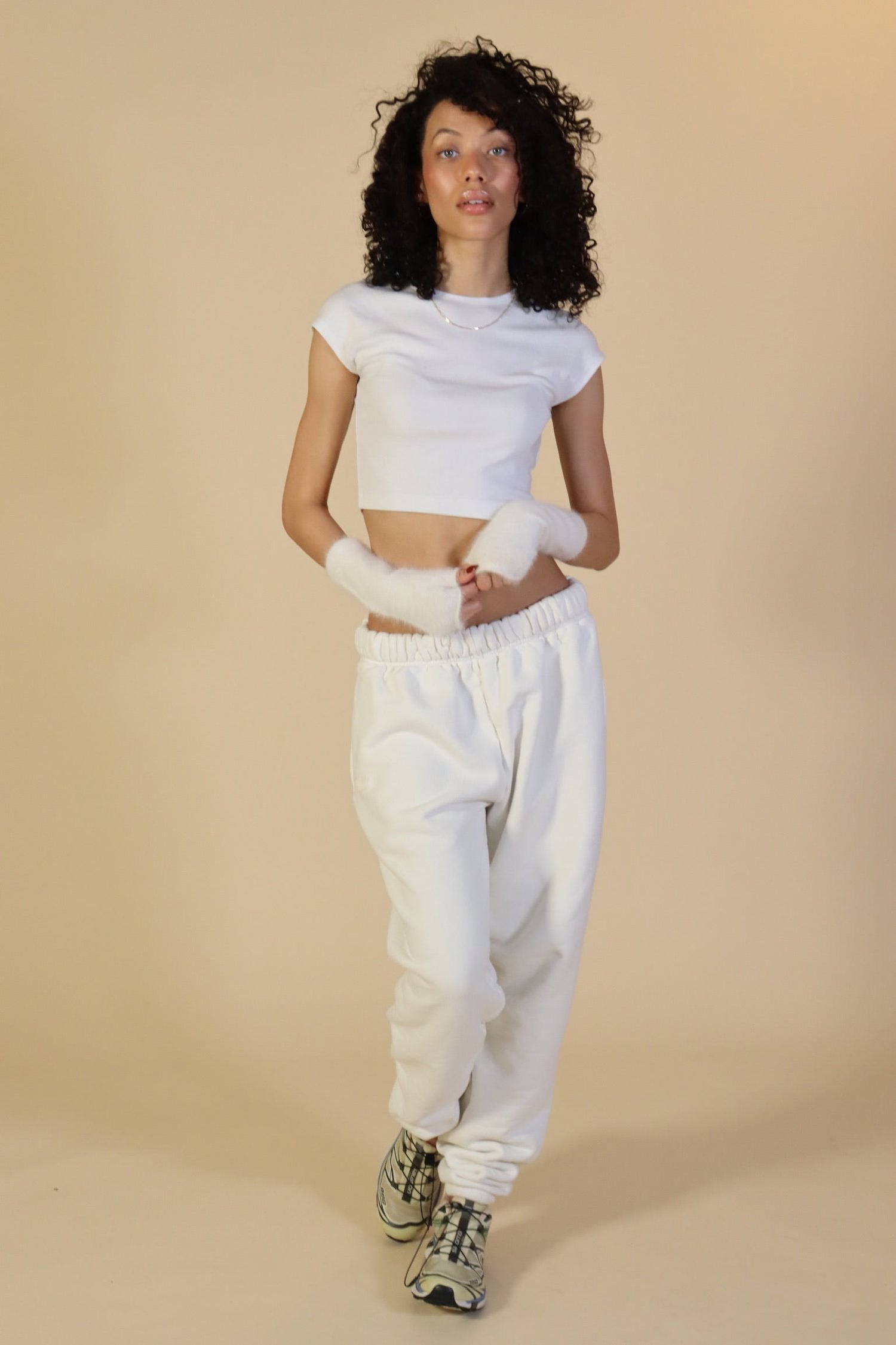 Haze Furry Fingerless Arm Warmer in White