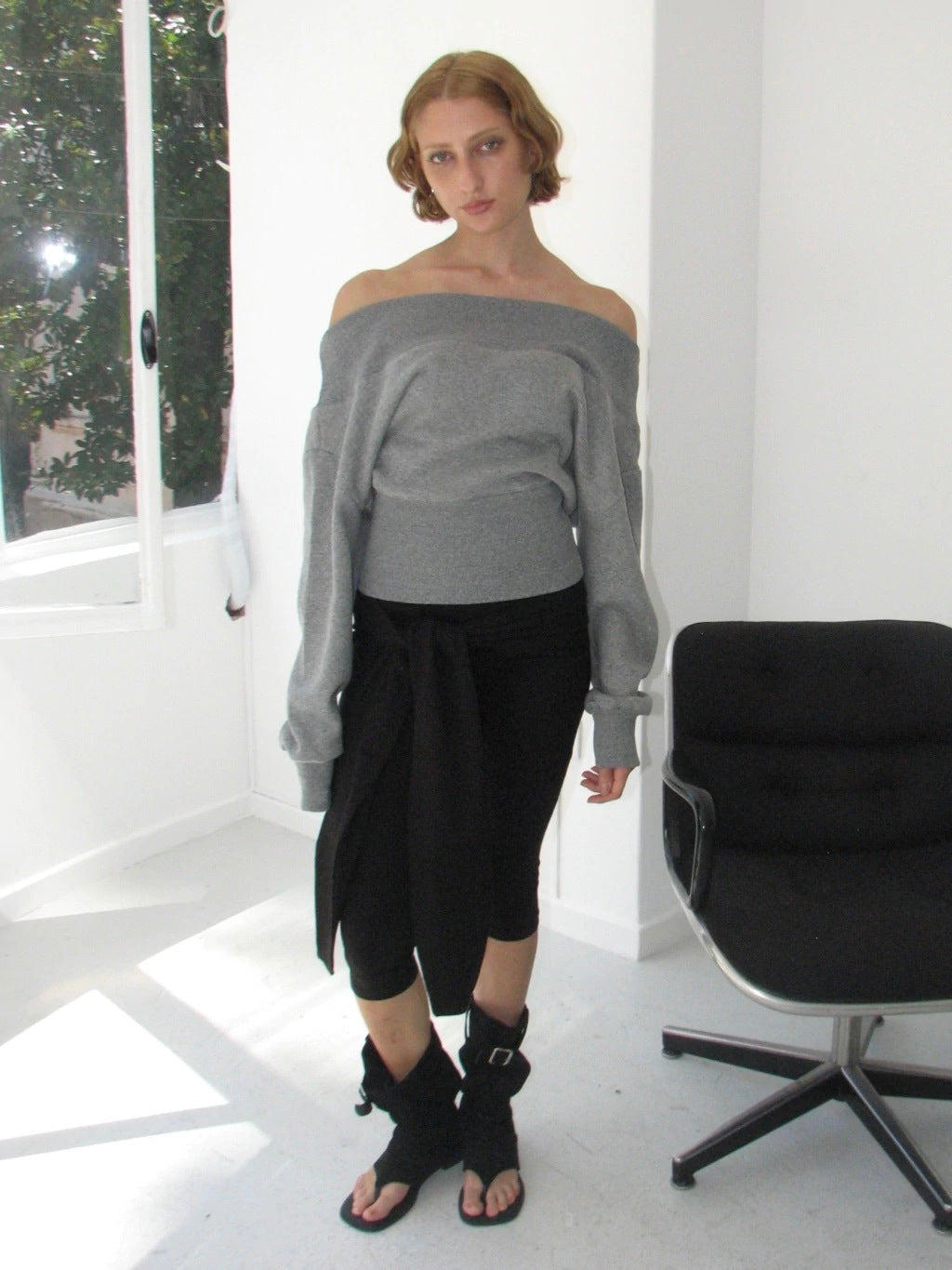 FITTED SWEATSHIRT