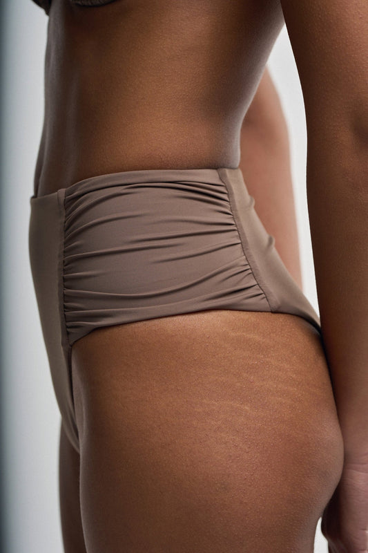 The Naomi High-Waist Bottom / Mocha