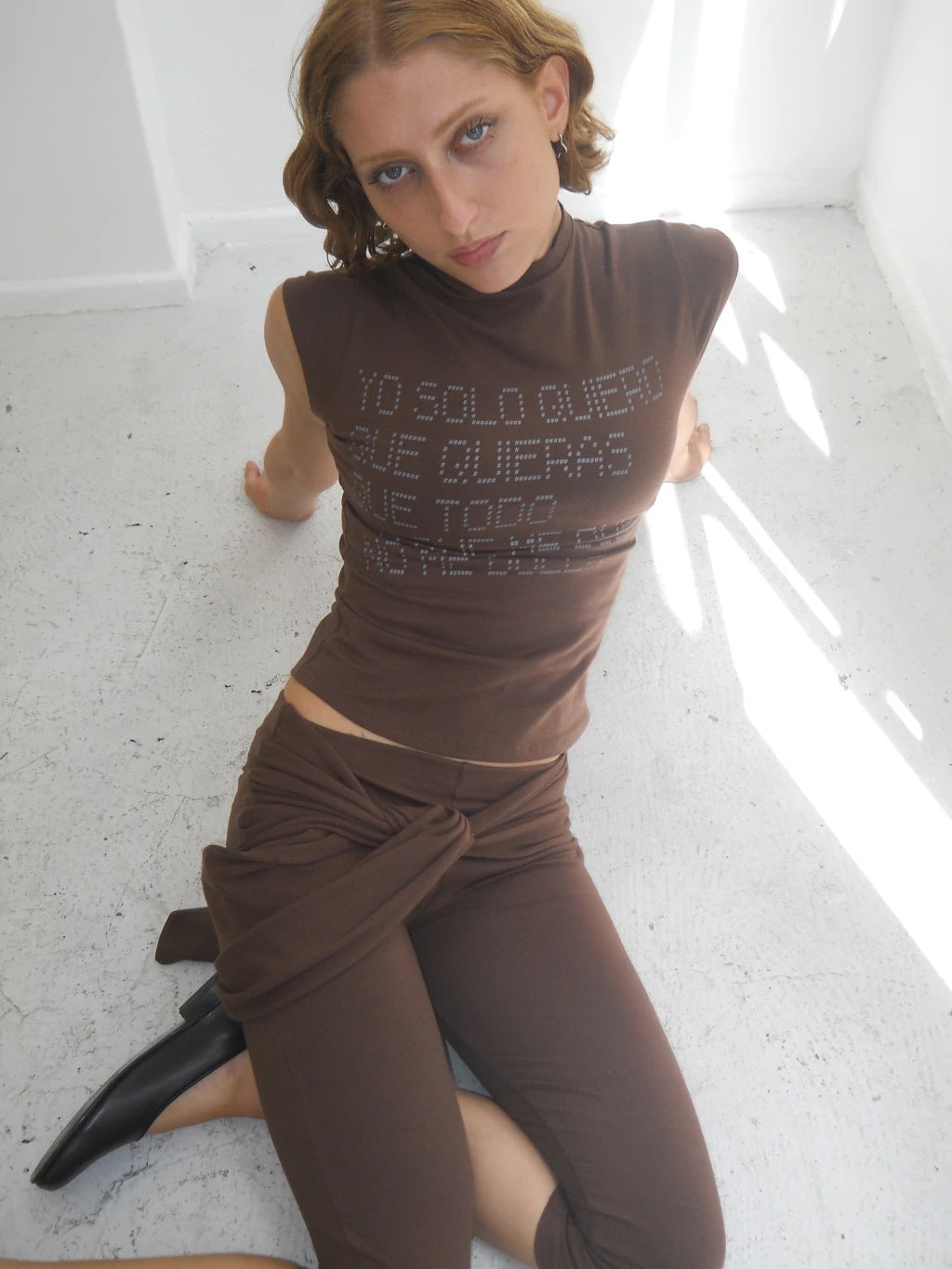 BABY TEE DOLOR - BROWN