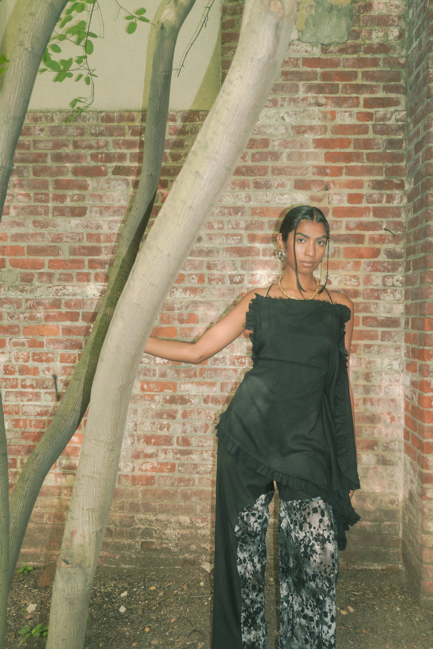 BURN OUT MESH PRINT ASYMMETRIC PANTS