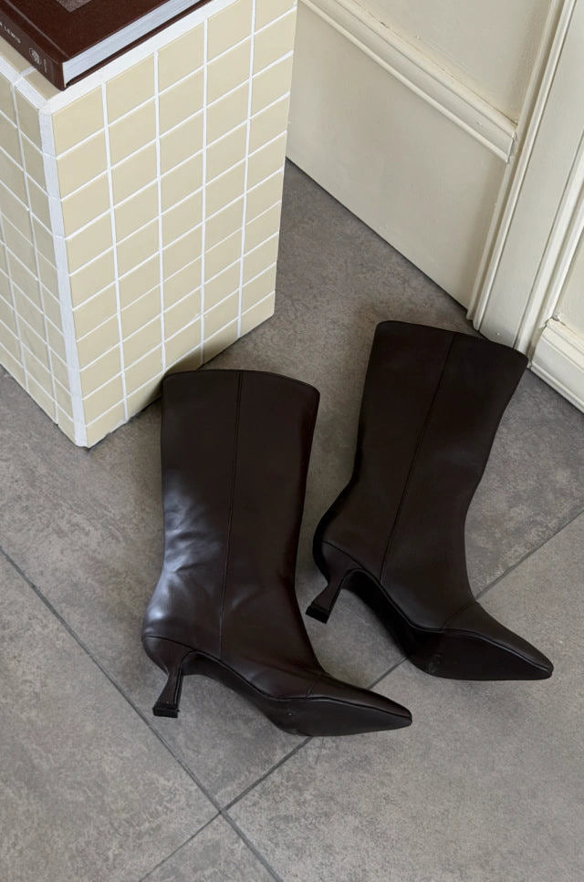 Columbia Brown Leather