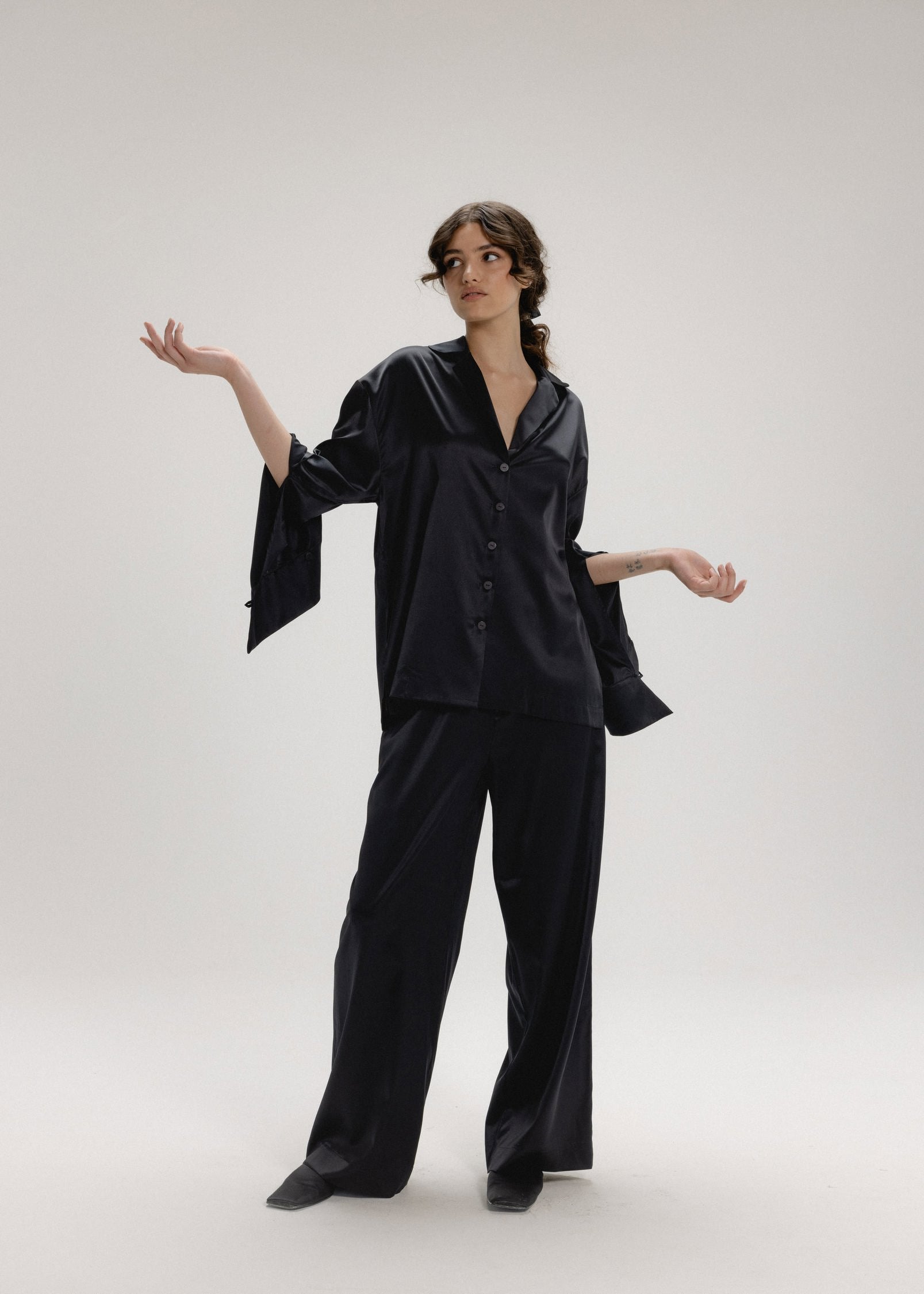 The Signature Silk Shirt in Black