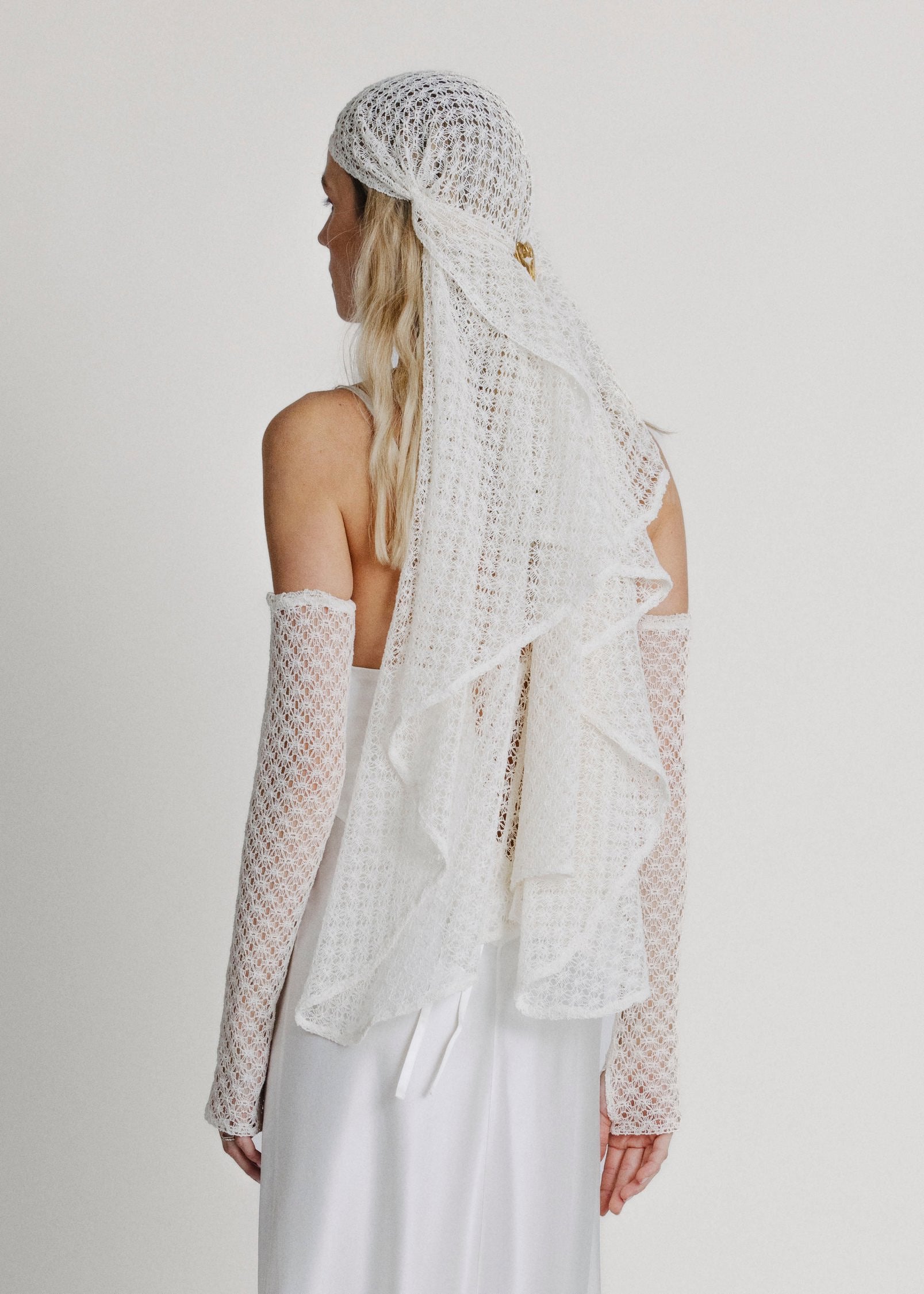 The Sentiment Veil
