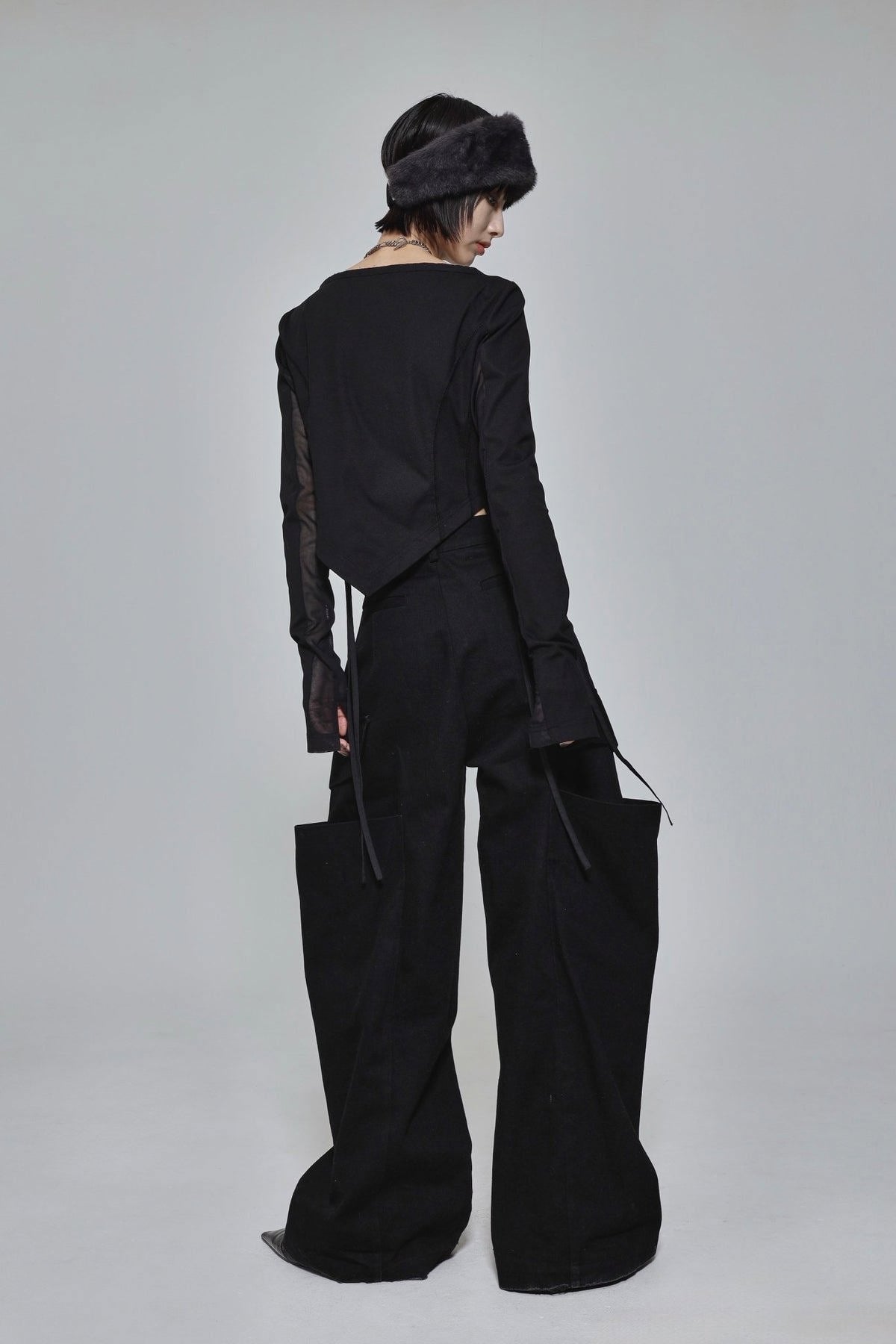 Bold pocket cargo