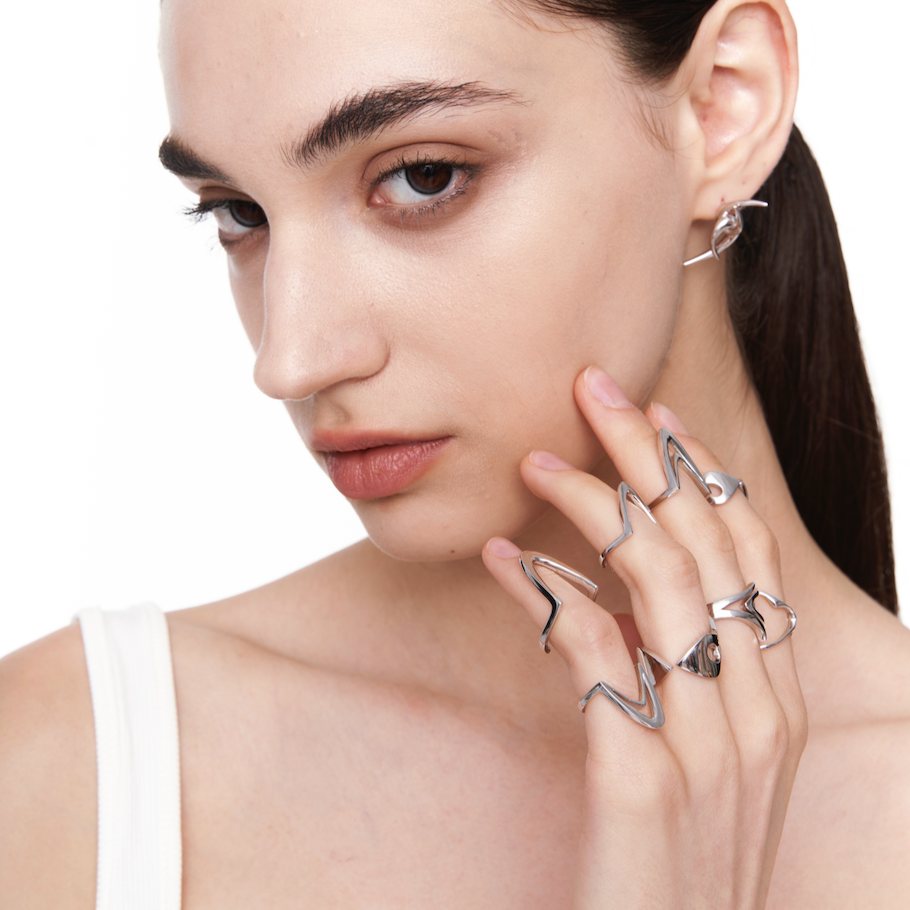 002|Dual-V Futuristic Ring