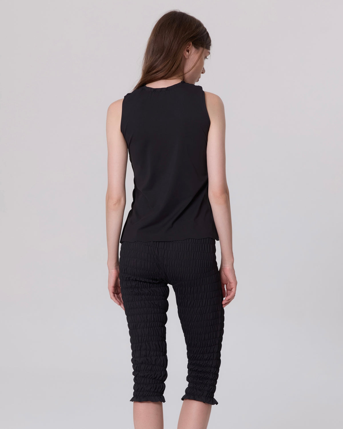 TORIO black capri