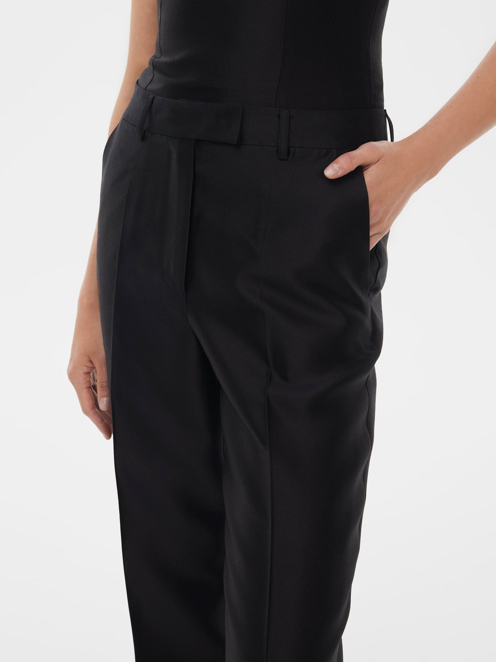 The Botanist’s Trousers in Black