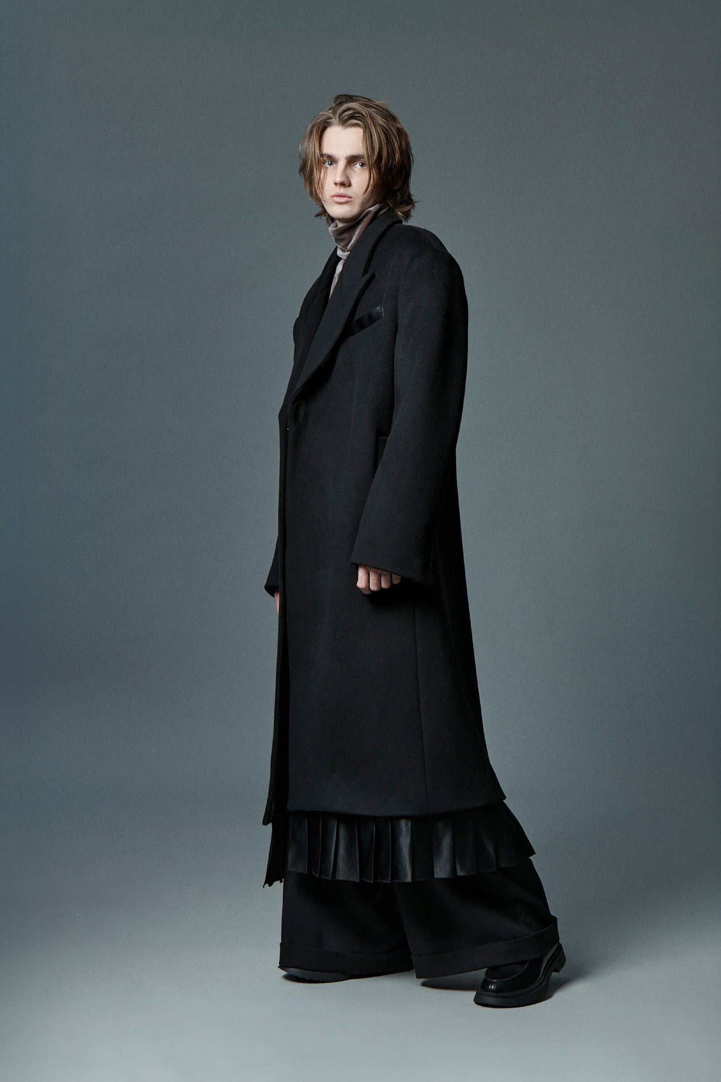 Black Pleated-Skirt Overcoat